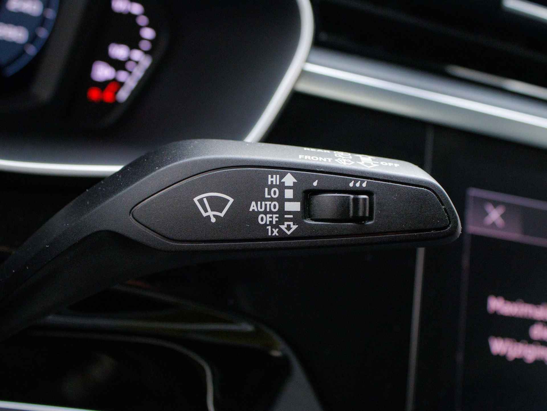 Audi Q3 35 TFSI Advance edition | CarPlay | Stoelverwarming - 29/48