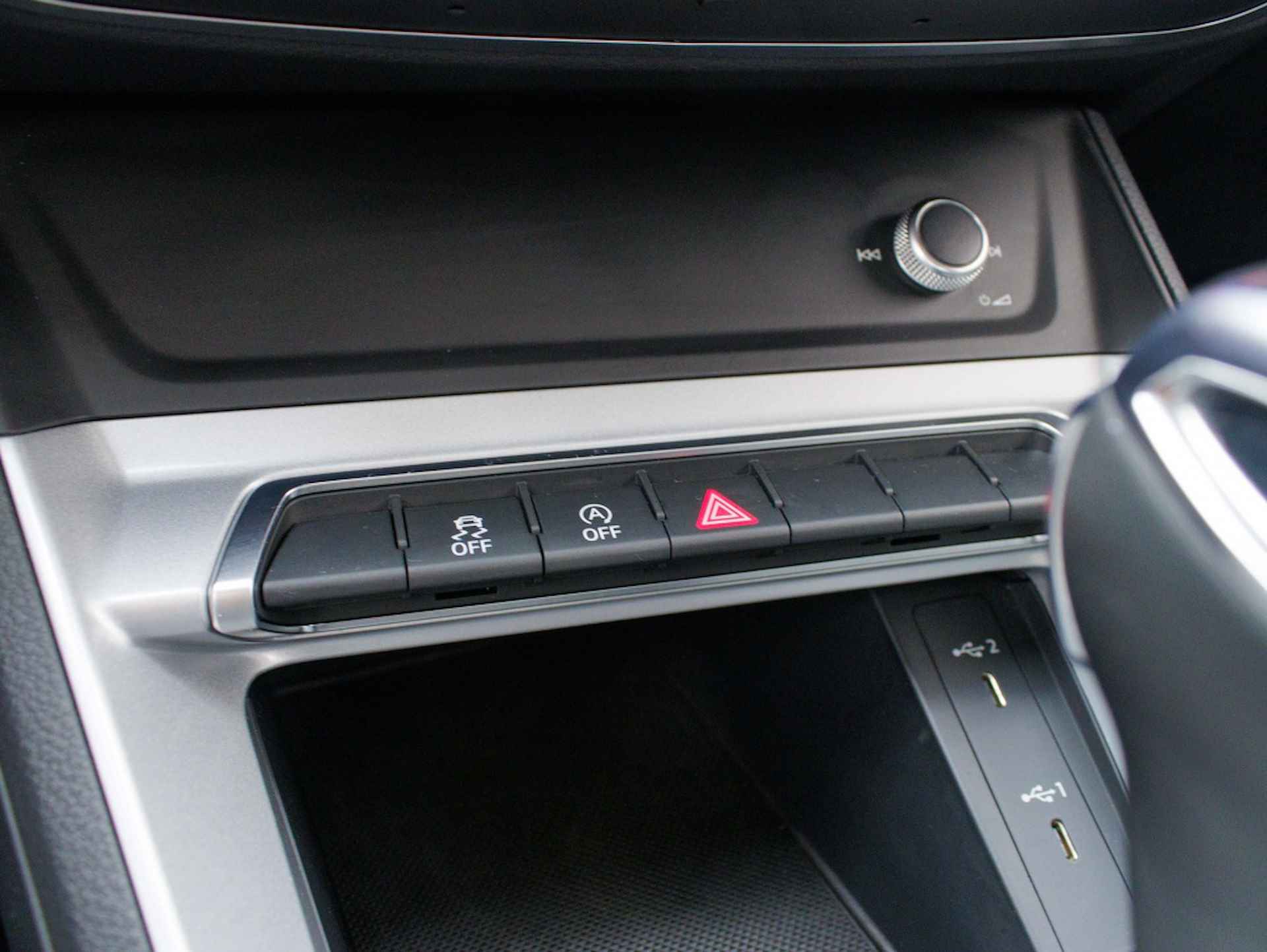 Audi Q3 35 TFSI Advance edition | CarPlay | Stoelverwarming - 35/48
