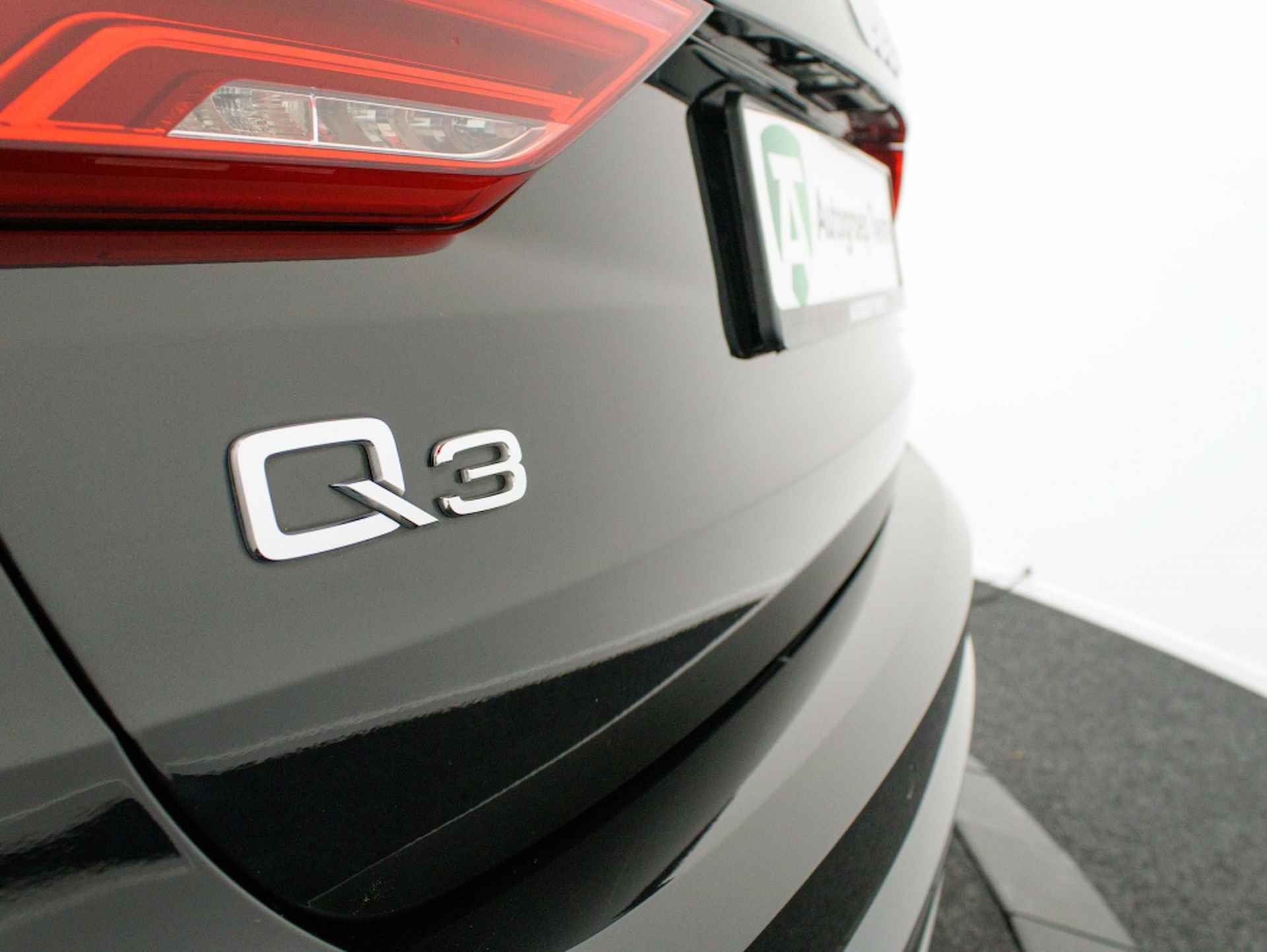 Audi Q3 35 TFSI Advance edition | CarPlay | Stoelverwarming - 40/48