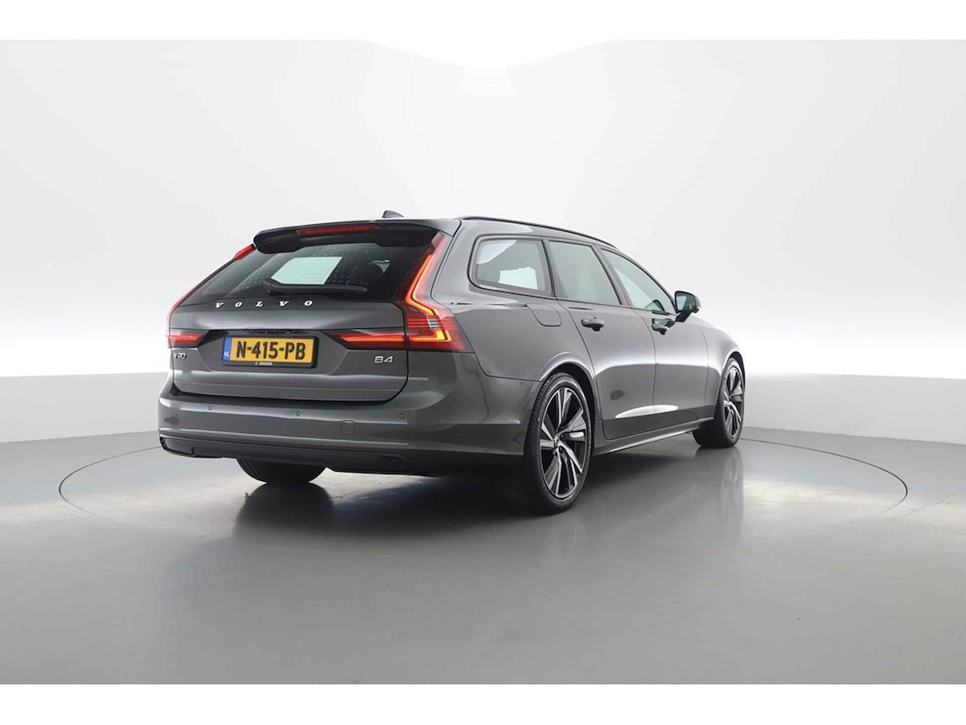 Volvo V90 2.0 197PK B4 R-Design, 360 Camera, standkachel - 3/38