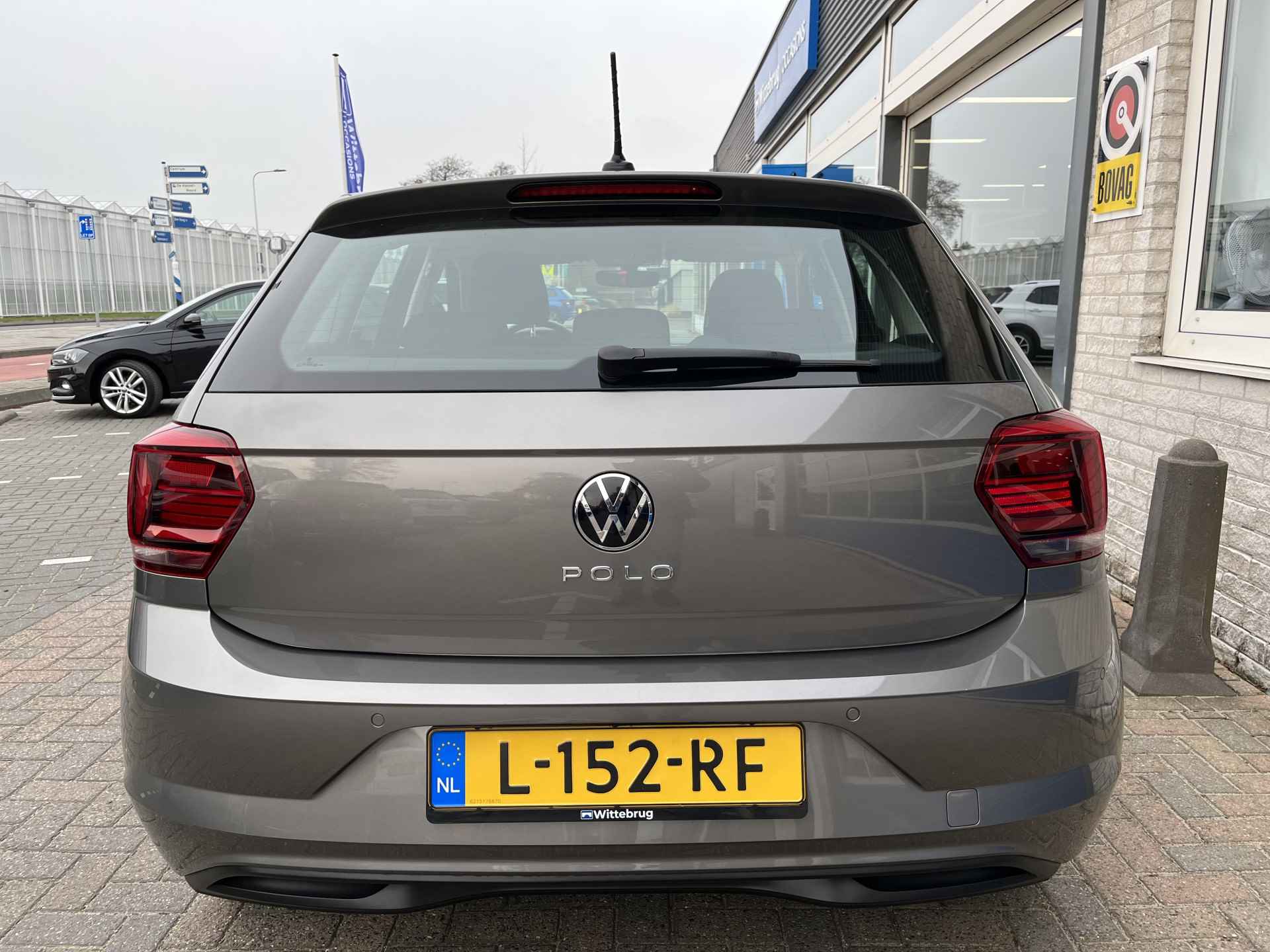 Volkswagen Polo 1.0 TSI DSG Comfortline / AUTOMAAT/ ADAPT. CRUISE/ DAB/ NAVI/ APP-CONNECT/ PARK. SENSOREN/ CLIMA - 32/38