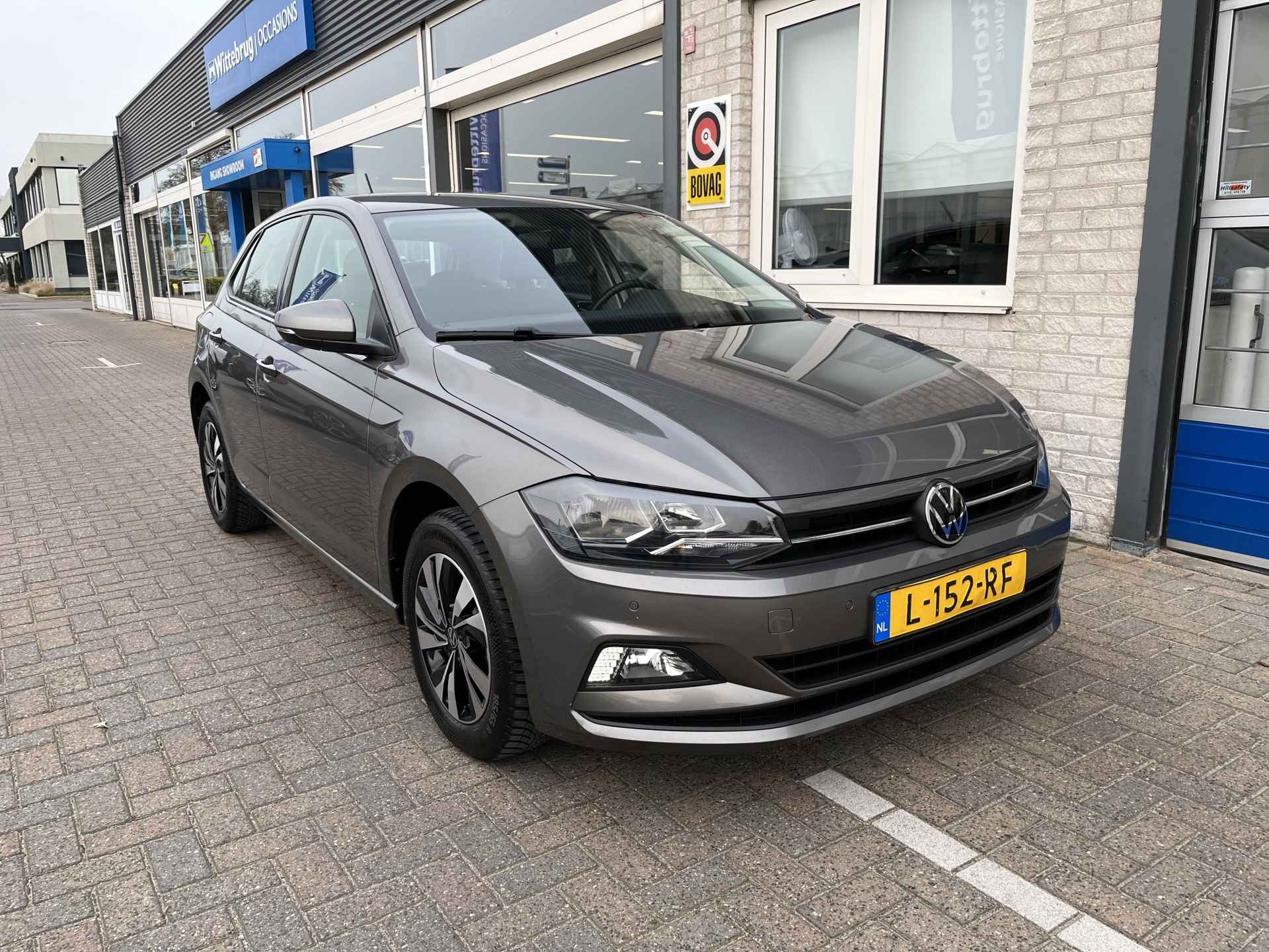 Volkswagen Polo 1.0 TSI DSG Comfortline / AUTOMAAT/ ADAPT. CRUISE/ DAB/ NAVI/ APP-CONNECT/ PARK. SENSOREN/ CLIMA - 35/38