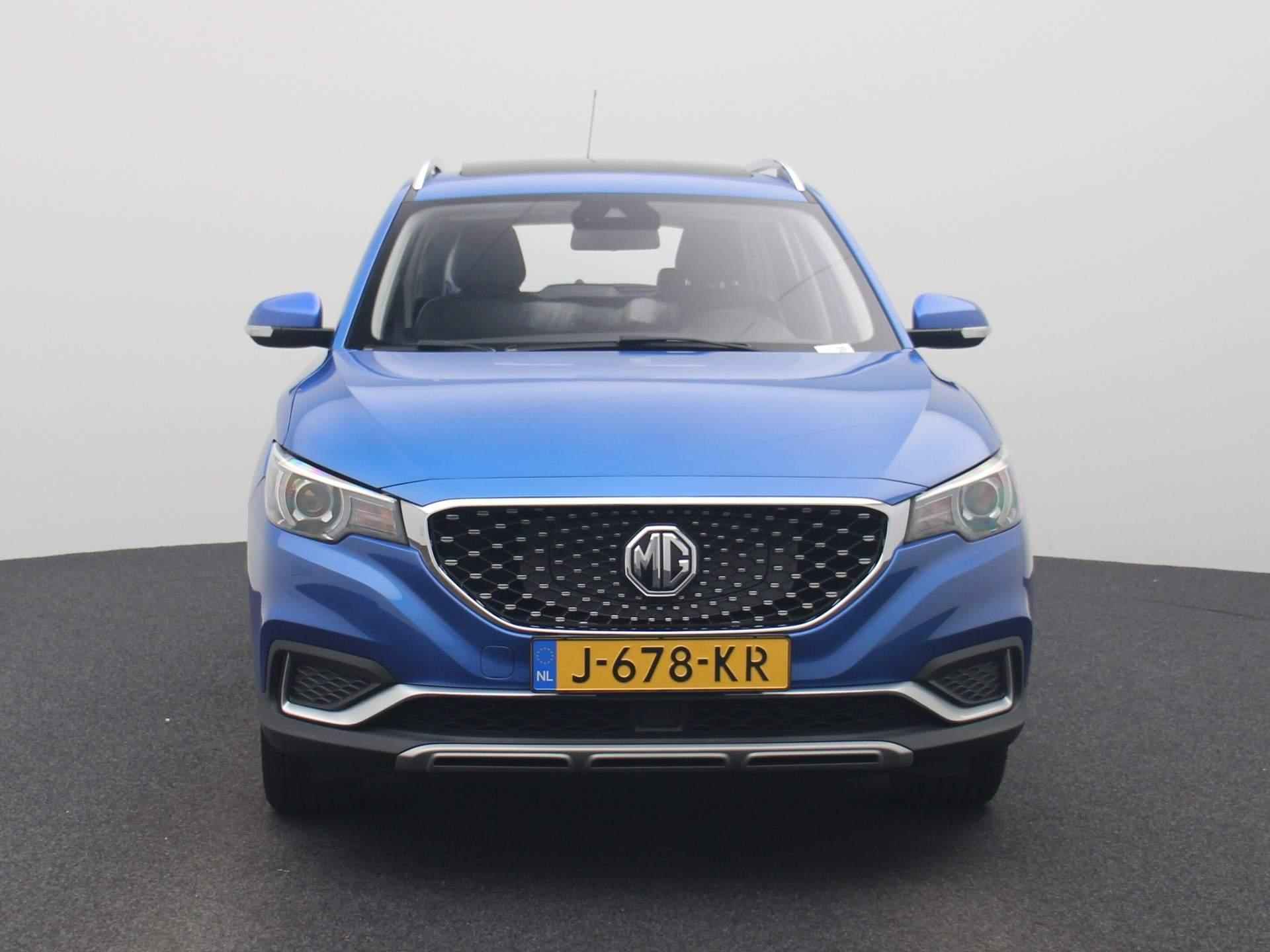 MG ZS EV Luxury 45 kWh | PANORAMADAK | LEDER | ACHTERUITRIJCAMERA | PARKEERSENSOREN | ADAPTIVE CRUISE CONTROL | LANE ASSIST | STOELVERWARMING | AIRCO | - 7/39