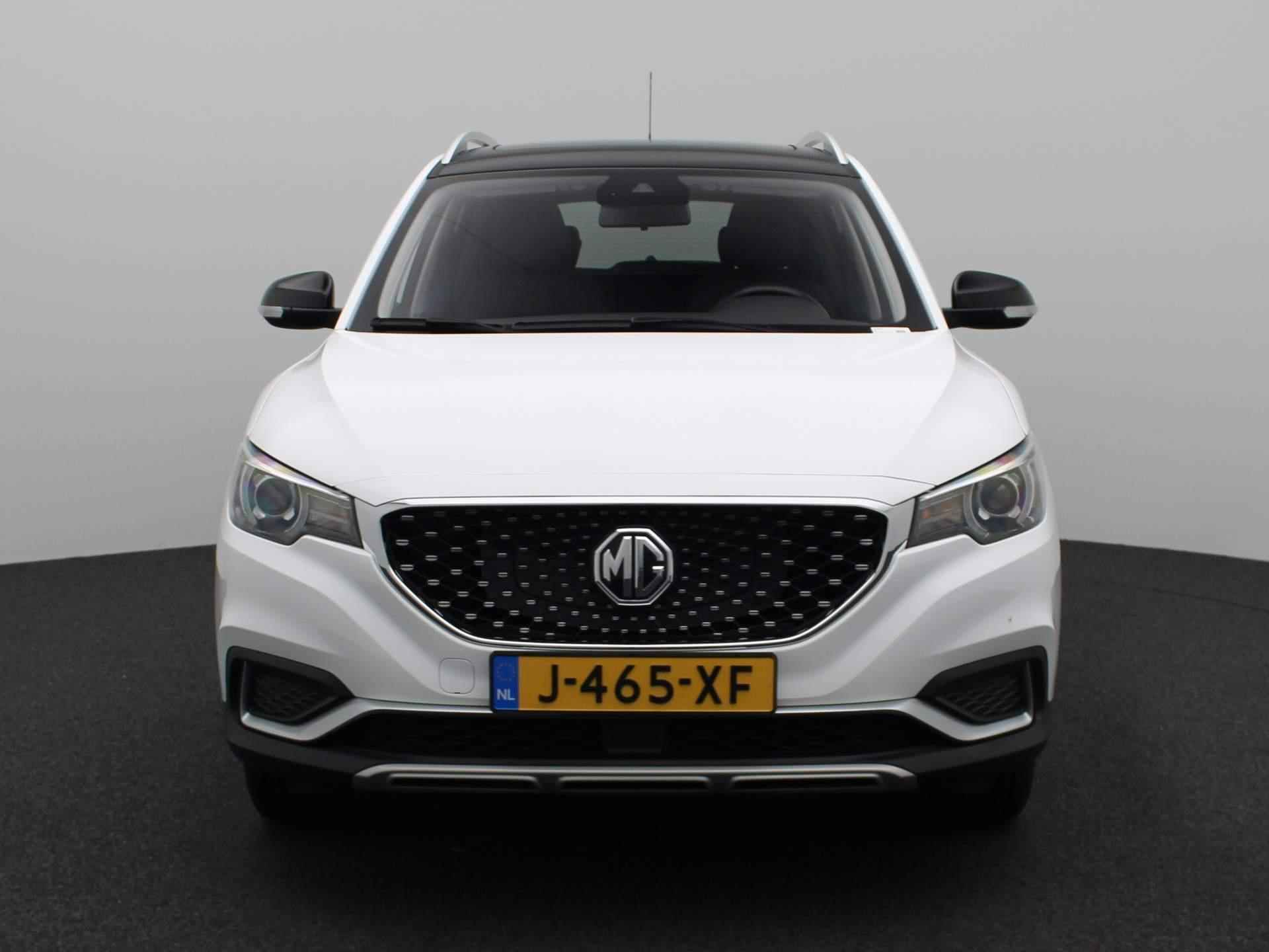 MG ZS EV Luxury 45 kWh | Navigatie | Airco | Panoramaschuifdak | Camera | Zwart dak - 4/33