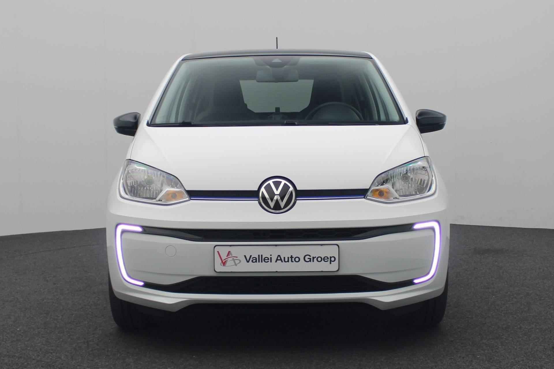 Volkswagen e-Up! Style 83PK | Camera | Stoelverwarming | Cruise | Navi via App - 12/30