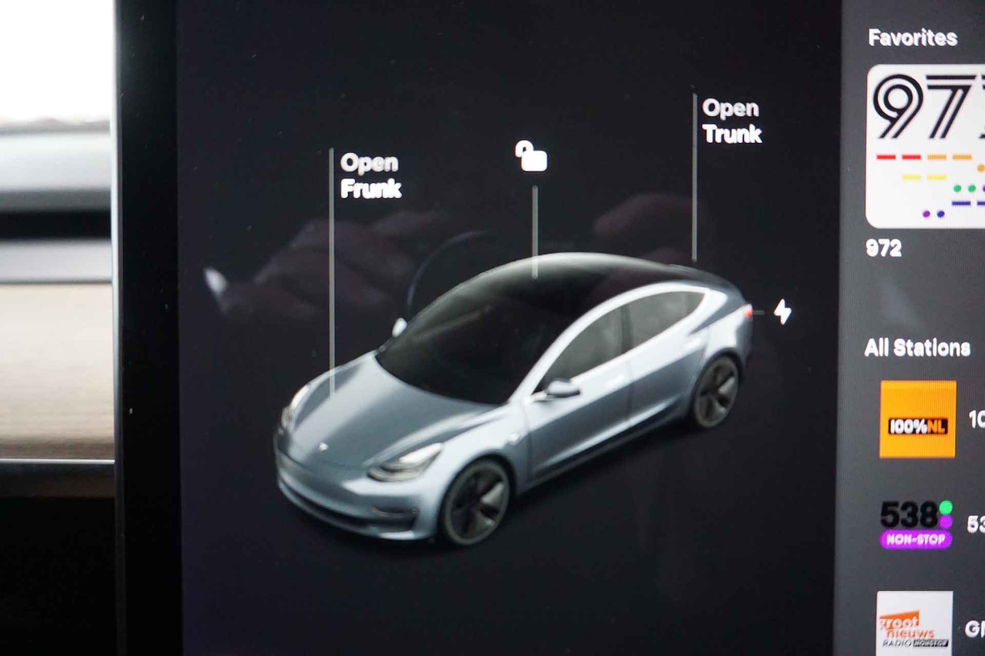 Tesla Model 3 Standard Plus RWD - 10/35