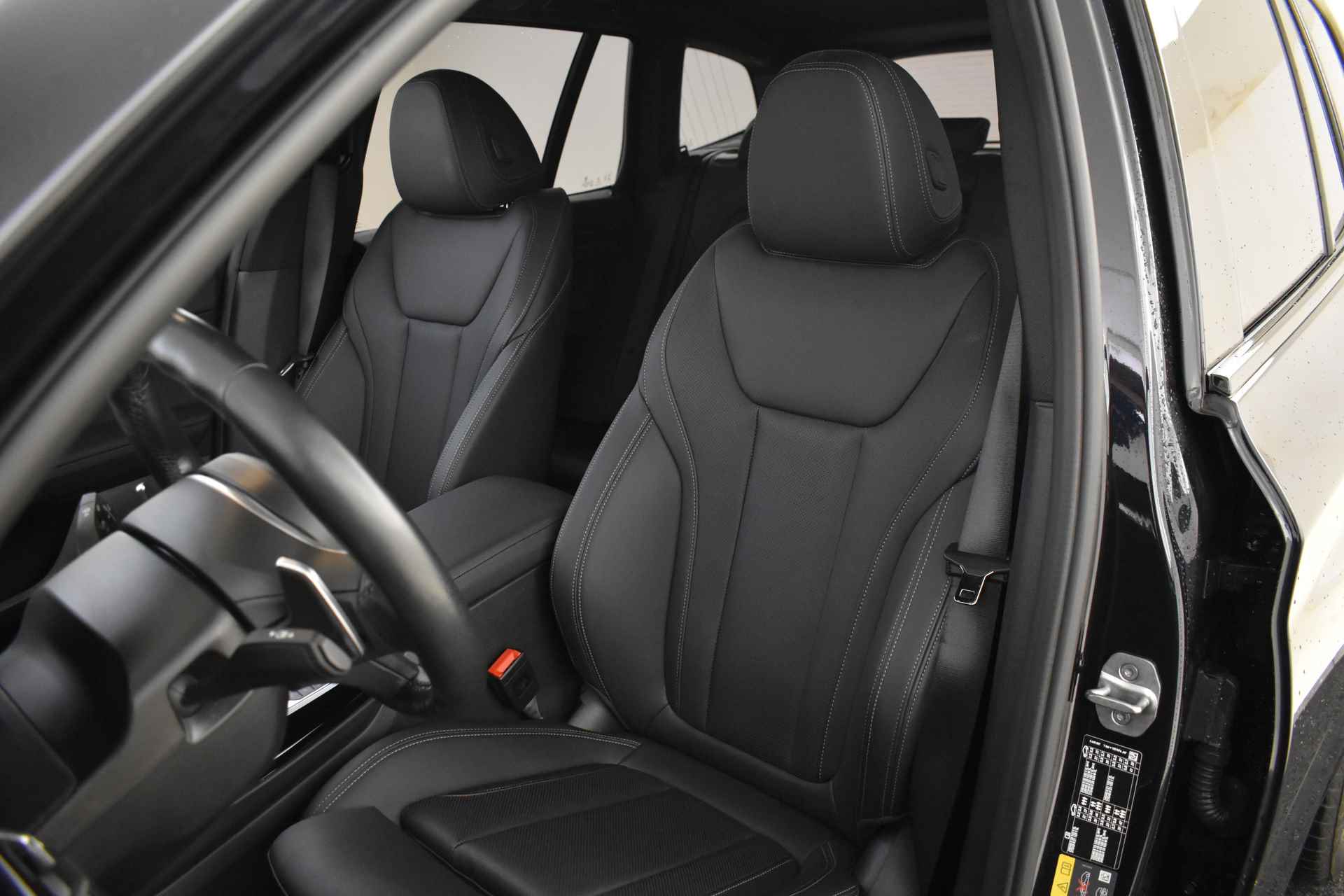 BMW X3 xDrive30e High Executive M Sport Automaat / Trekhaak / Gesture Control / Parking Assistant / Live Cockpit Professional / Stoelverwarming - 6/50