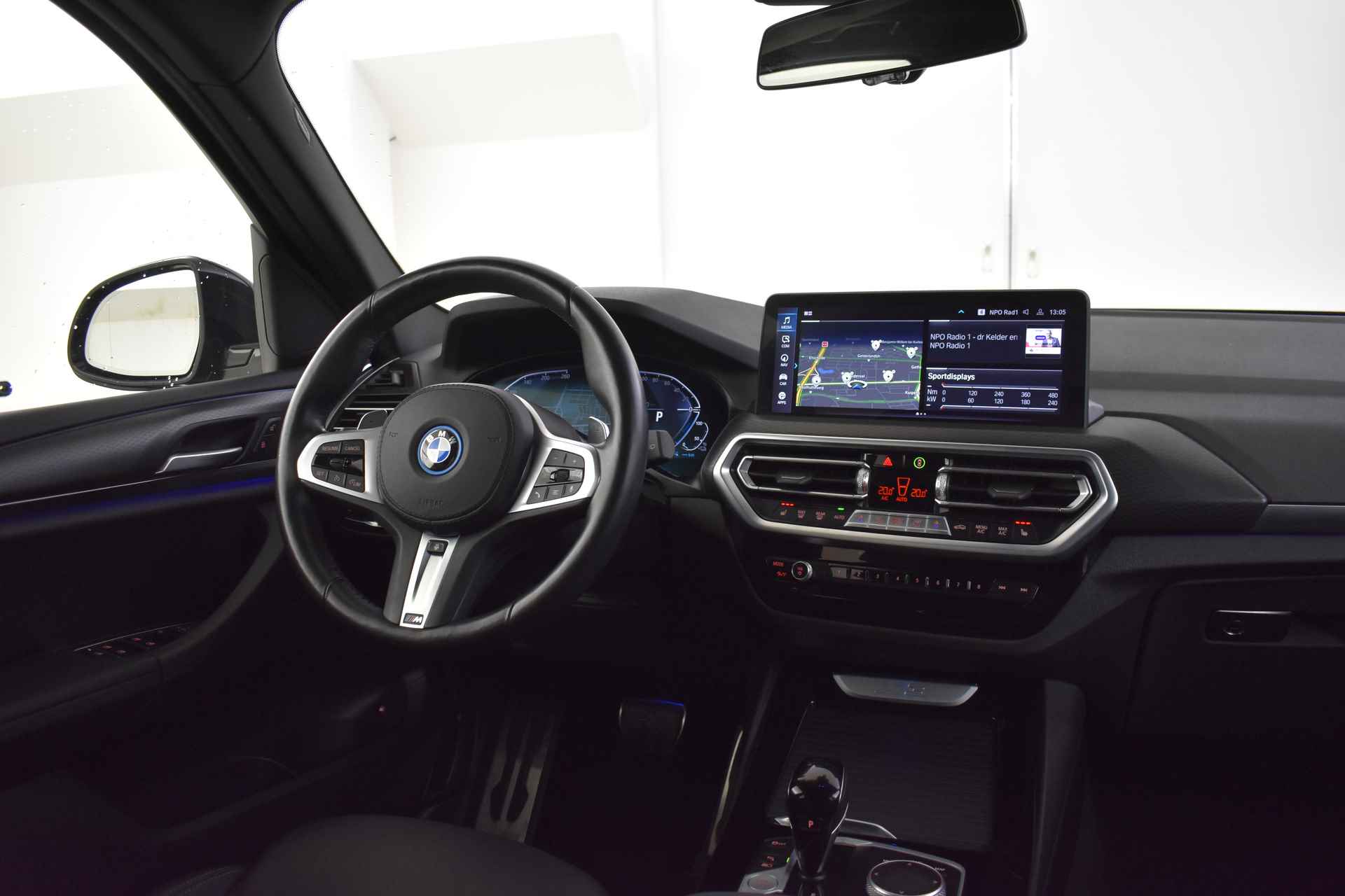 BMW X3 xDrive30e High Executive M Sport Automaat / Trekhaak / Gesture Control / Parking Assistant / Live Cockpit Professional / Stoelverwarming - 15/50