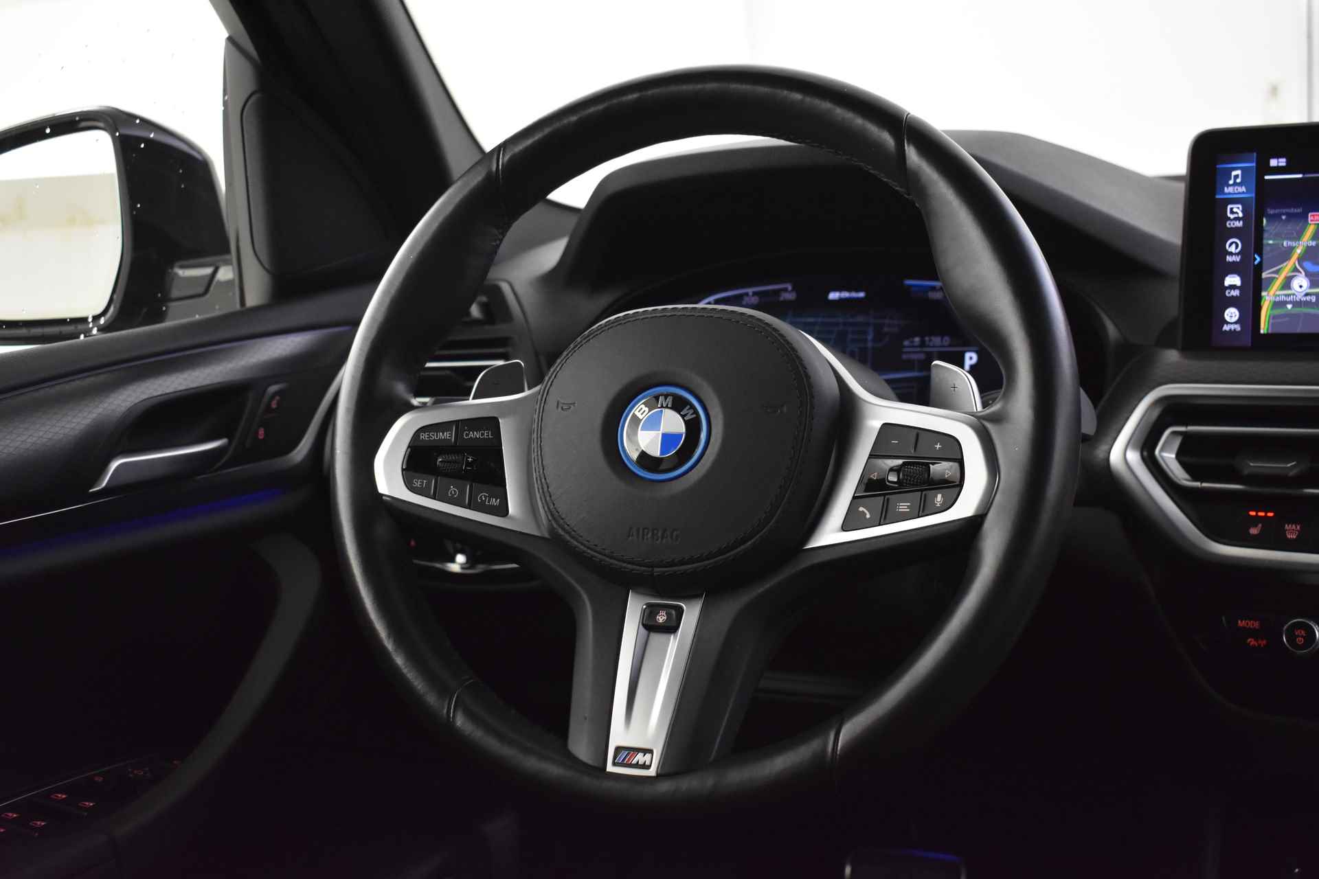 BMW X3 xDrive30e High Executive M Sport Automaat / Trekhaak / Gesture Control / Parking Assistant / Live Cockpit Professional / Stoelverwarming - 16/50