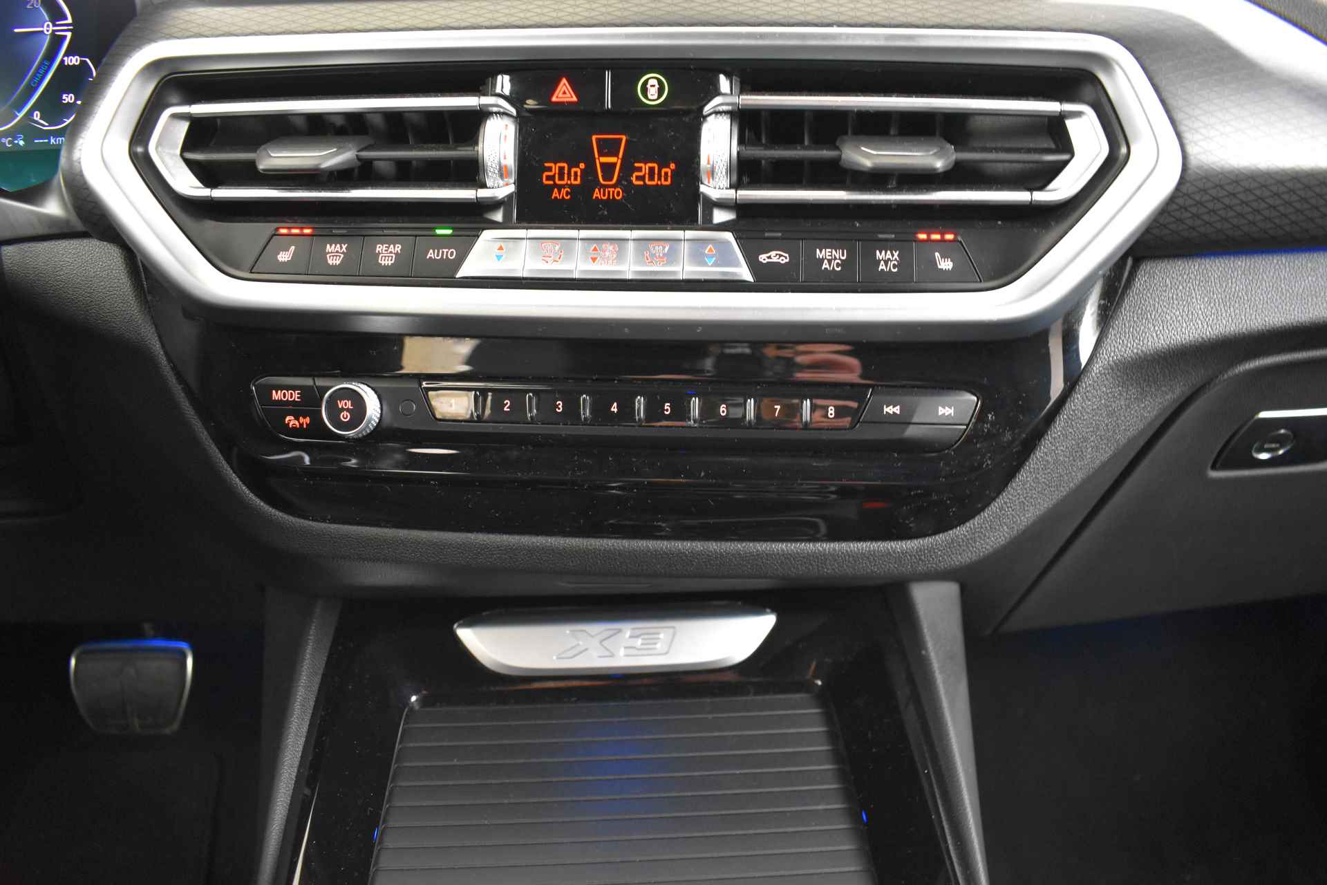 BMW X3 xDrive30e High Executive M Sport Automaat / Trekhaak / Gesture Control / Parking Assistant / Live Cockpit Professional / Stoelverwarming - 26/50