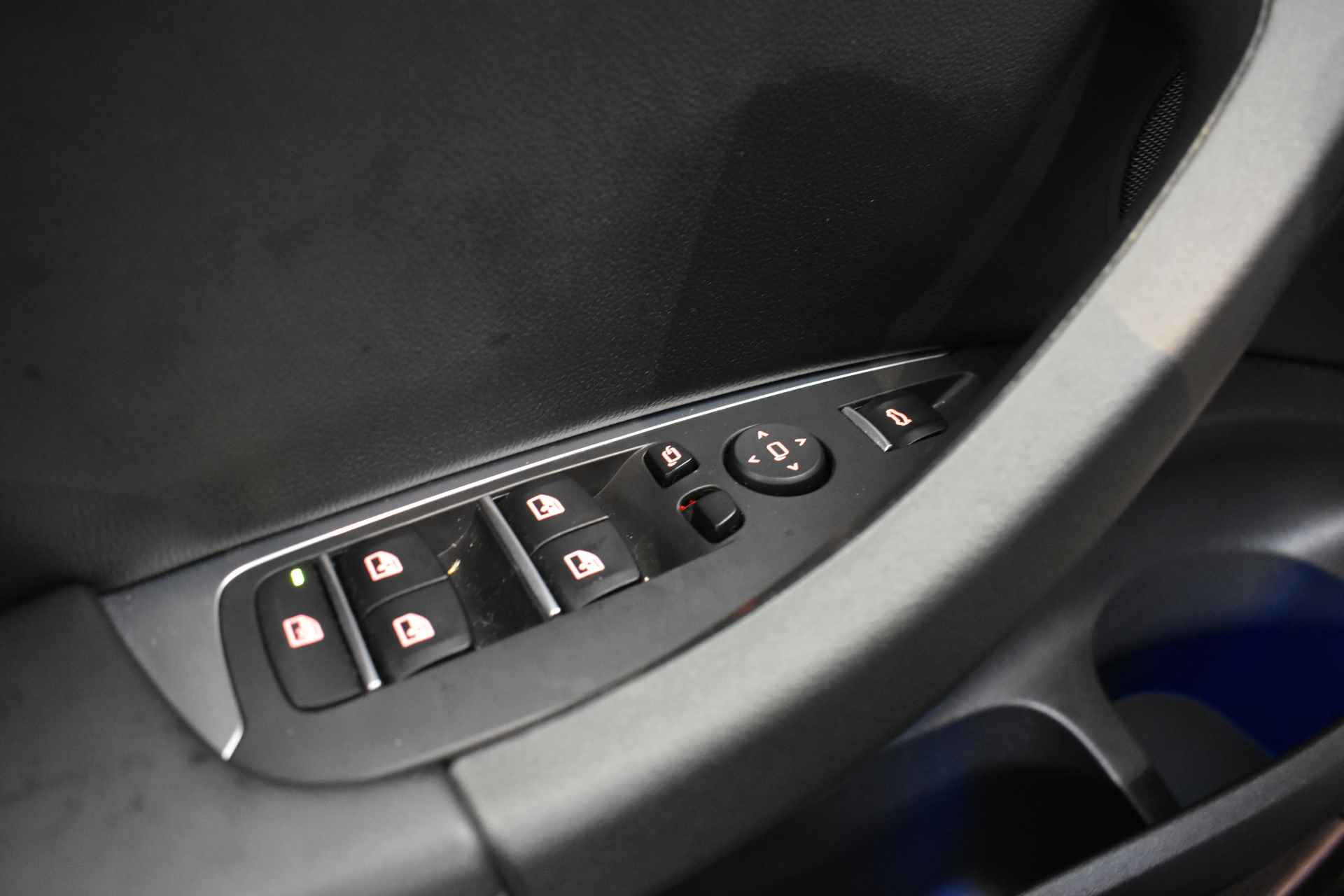 BMW X3 xDrive30e High Executive M Sport Automaat / Trekhaak / Gesture Control / Parking Assistant / Live Cockpit Professional / Stoelverwarming - 33/50