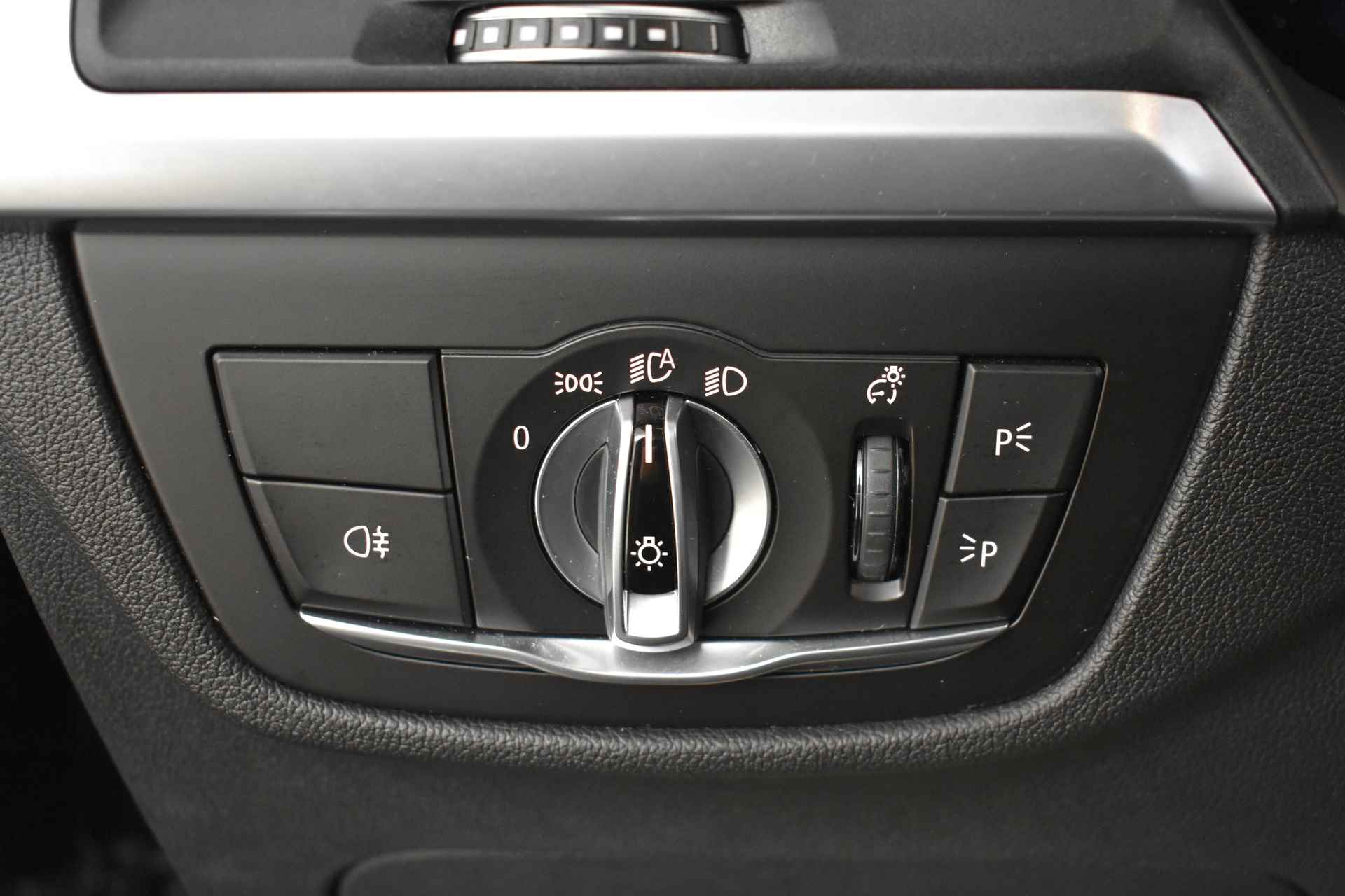 BMW X3 xDrive30e High Executive M Sport Automaat / Trekhaak / Gesture Control / Parking Assistant / Live Cockpit Professional / Stoelverwarming - 34/50