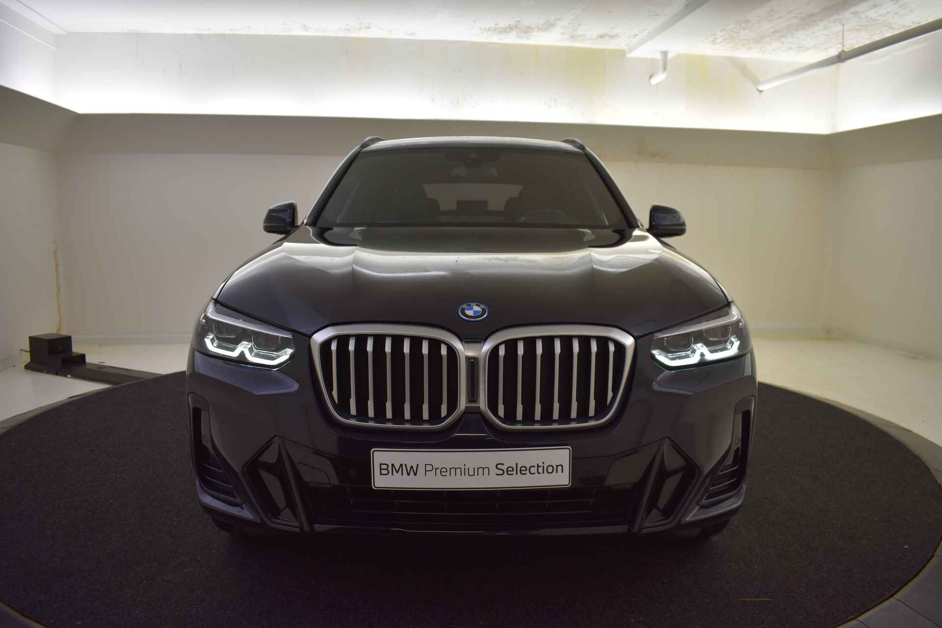 BMW X3 xDrive30e High Executive M Sport Automaat / Trekhaak / Gesture Control / Parking Assistant / Live Cockpit Professional / Stoelverwarming - 49/50