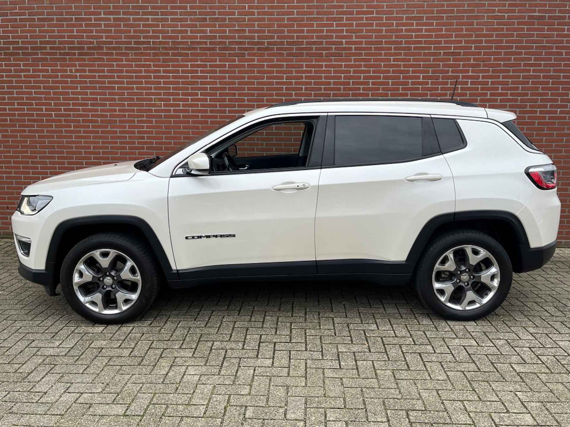 JEEP Compass 1.4 M.AIR OP.ED 4X4 AUTOMAAT NAVI CLIMA  PDC STOELVERW - 2/25