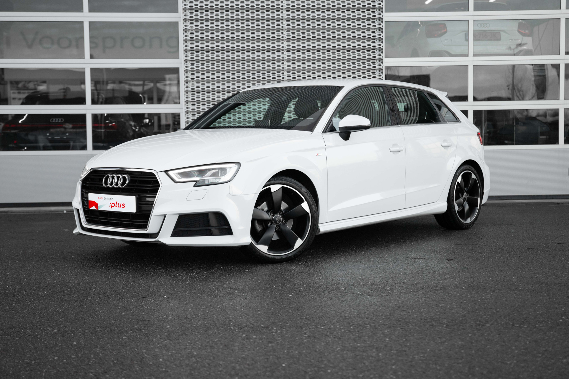 Audi A3 Sportback 1.0 TFSI 116pk Sport S Line Edition | Navigatie | 18" Velgen | Cruise Control | Climate Control | Parkeerhulp Achter |