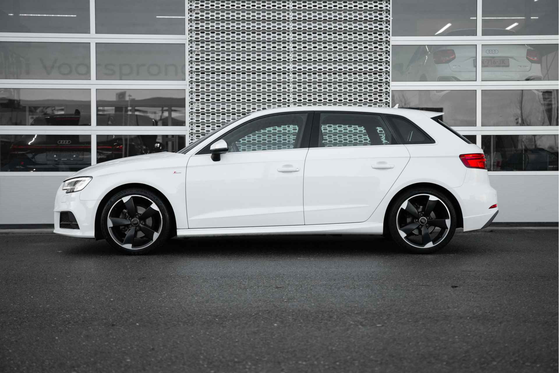 Audi A3 Sportback 1.0 TFSI 116pk Sport S Line Edition | Navigatie | 18" Velgen | Cruise Control | Climate Control | Parkeerhulp Achter | - 6/52