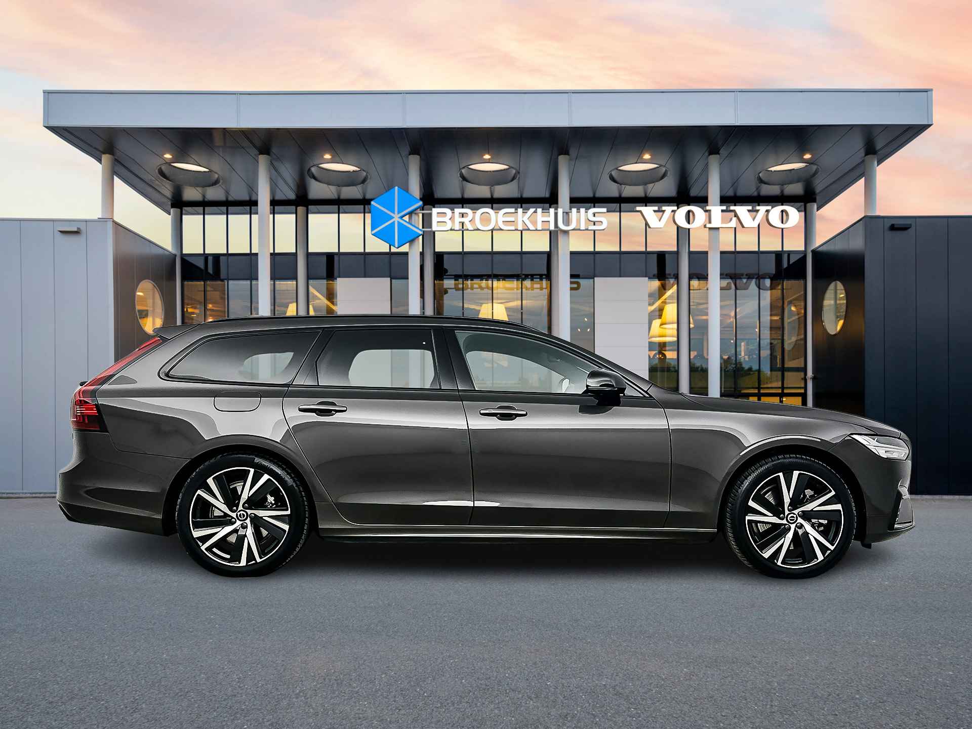 Volvo V90 T6 Recharge AWD Plus Dark | Long Range | Google | Panoramadak | Sportstoelen | Elektrische stoelen | Getint glas - 8/29