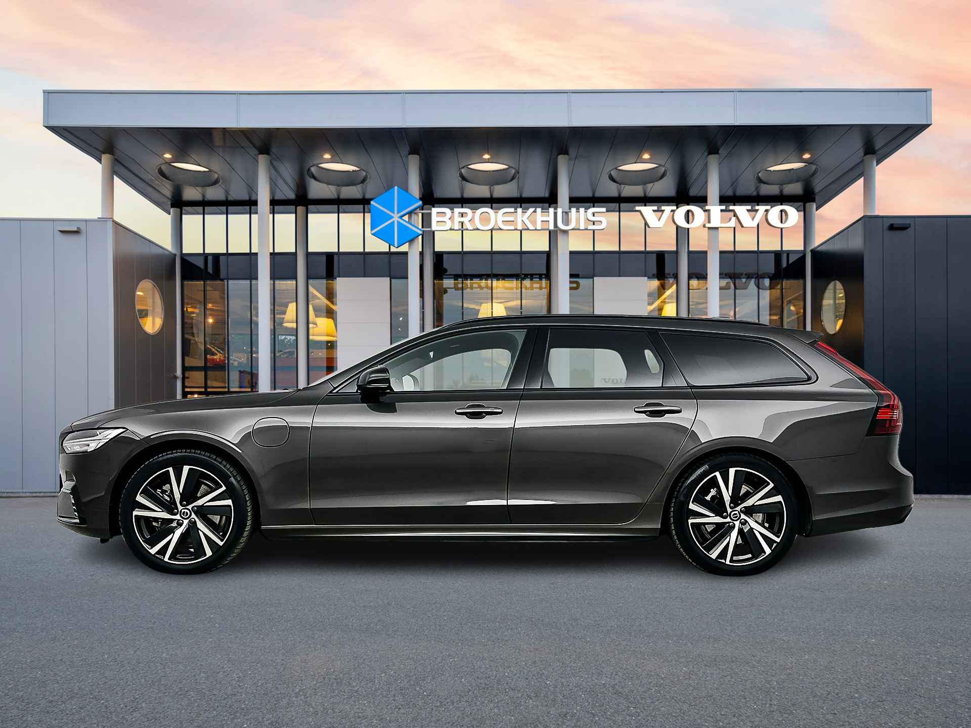 Volvo V90 T6 Recharge AWD Plus Dark | Long Range | Google | Panoramadak | Sportstoelen | Elektrische stoelen | Getint glas - 9/29