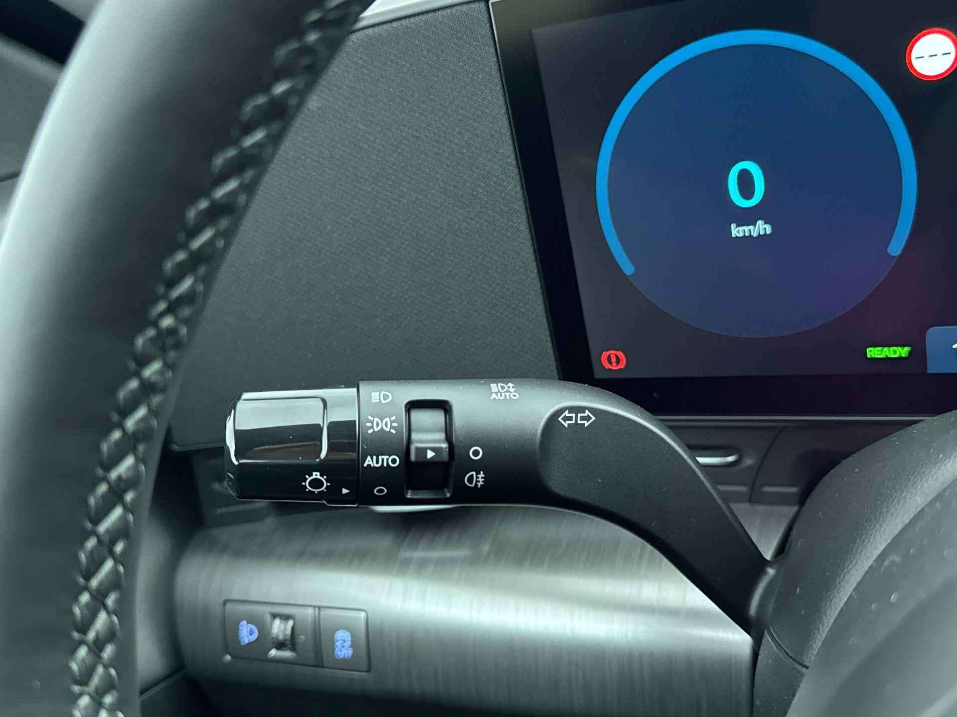 Hyundai Kona Electric Premium 65.4 kWh | Leer | Memory | Stoelventilatie | Warmtepomp | V2L | Adaptive cruise | Navigatie | - 14/31