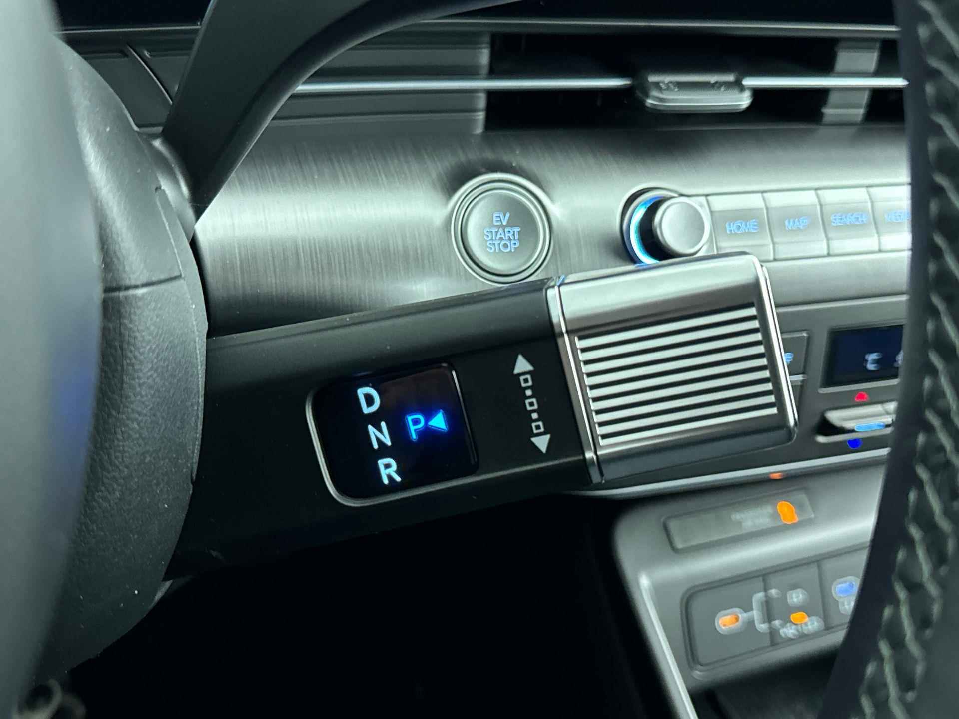 Hyundai Kona Electric Premium 65.4 kWh | Leer | Memory | Stoelventilatie | Warmtepomp | V2L | Adaptive cruise | Navigatie | - 23/31