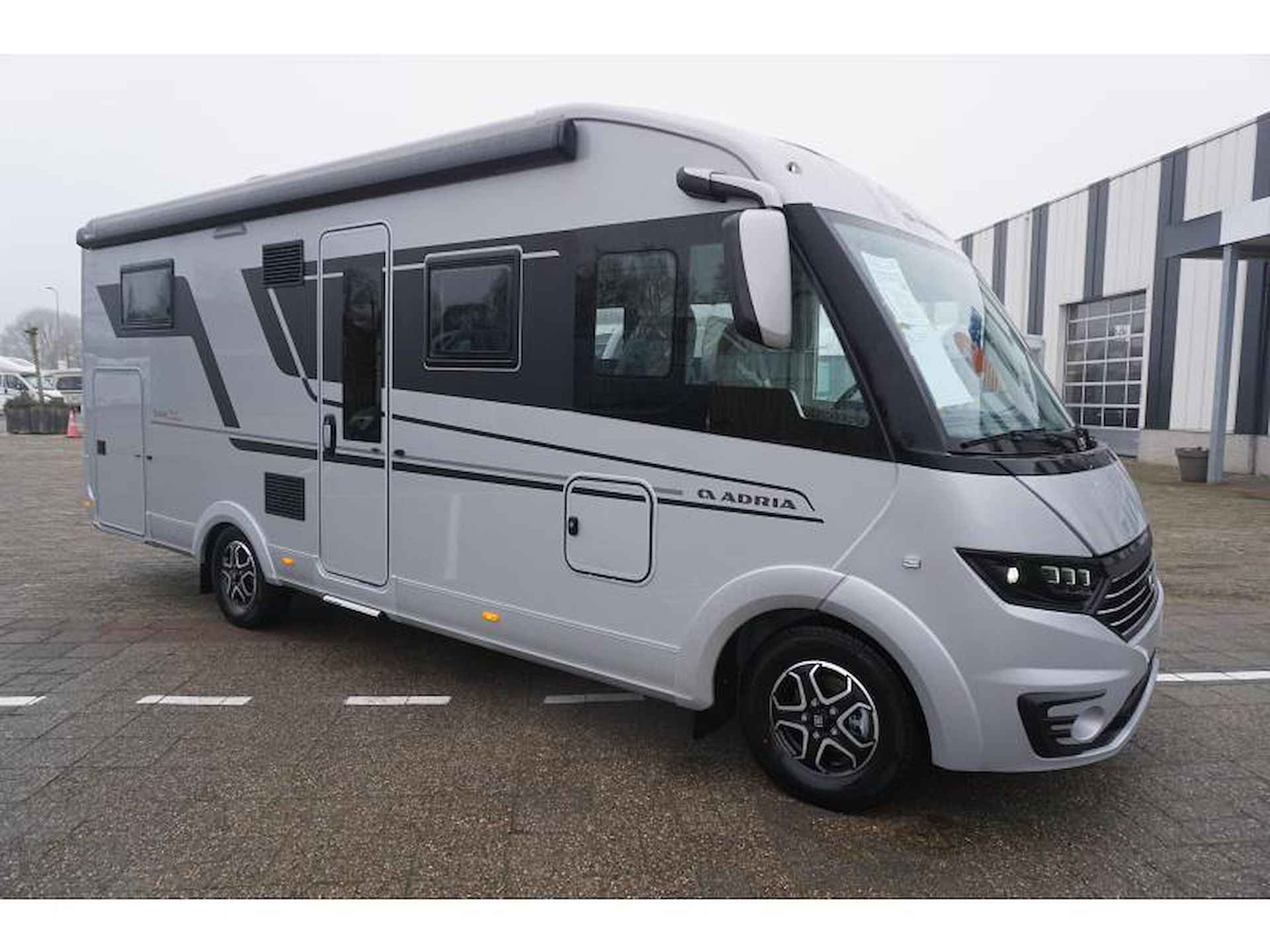 Adria Sonic Supreme 700 DL NIEUW BINNEN! - 3/24