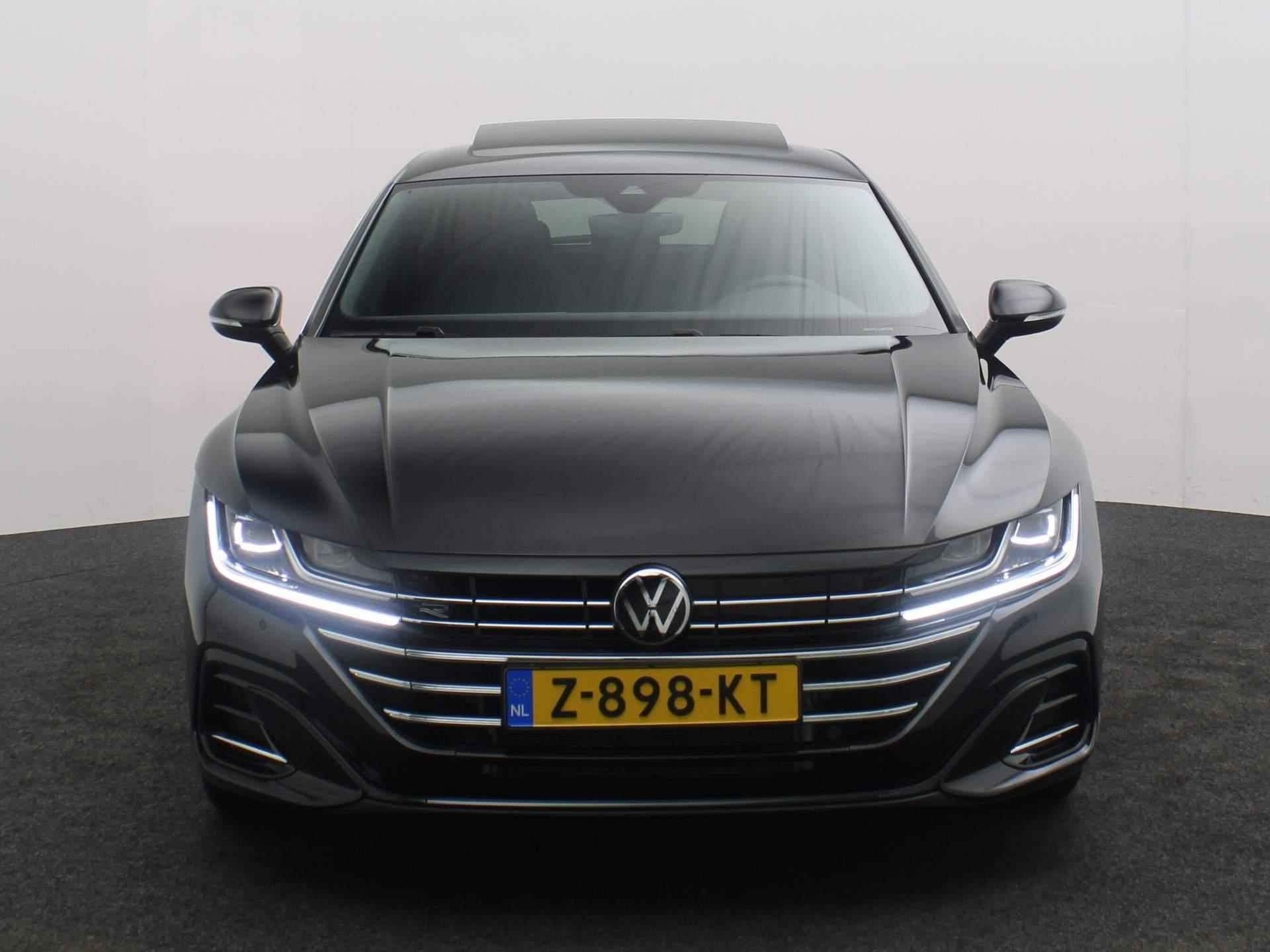 Volkswagen Arteon Shooting Brake R-Line Business 1.4 TSI eHybrid 218pk DSG Automaat Panoramadak, Trekhaak, Navigatie, Achteruitrijcamera, LED verlichting, Adaptive cruise control - 9/45