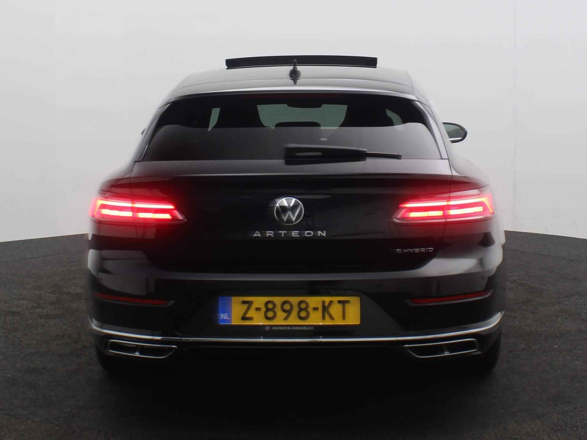 Volkswagen Arteon Shooting Brake R-Line Business 1.4 TSI eHybrid 218pk DSG Automaat Panoramadak, Trekhaak, Navigatie, Achteruitrijcamera, LED verlichting, Adaptive cruise control - 10/45