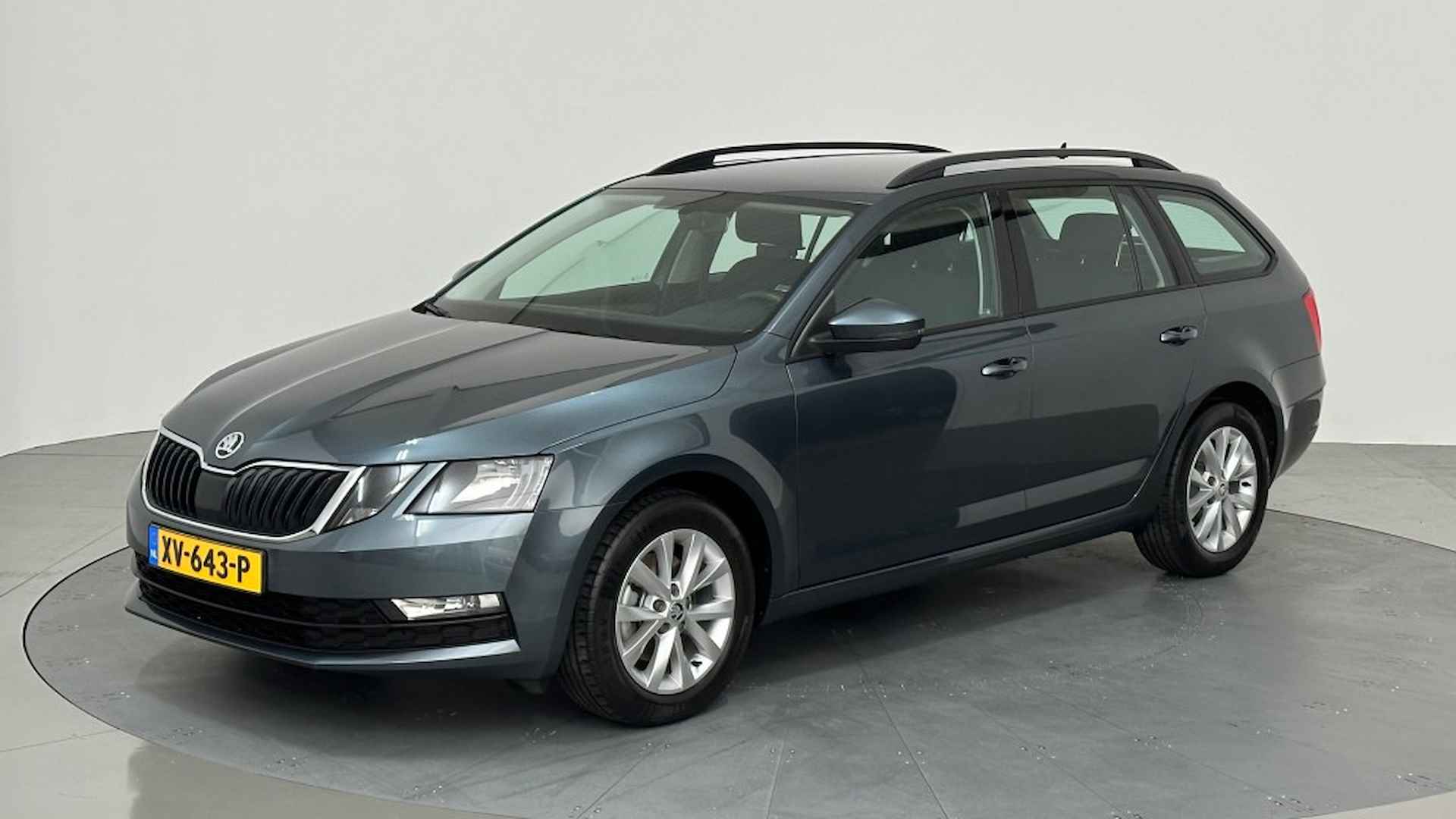 SKODA Octavia 1.0 TSI GRT AMBITION BNS TREKHAAK - 2/46