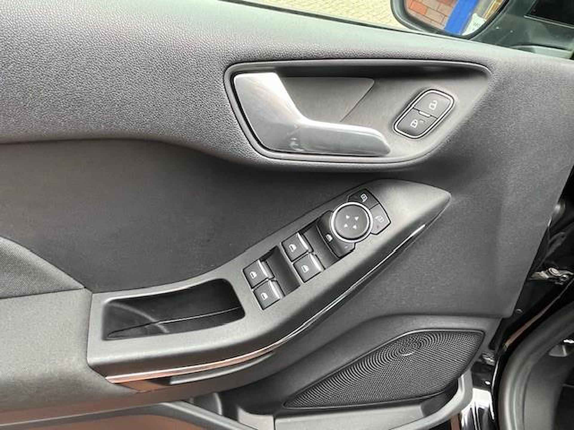 Ford Fiesta 1.0 EcoBoost Hybrid Titanium - 9/20