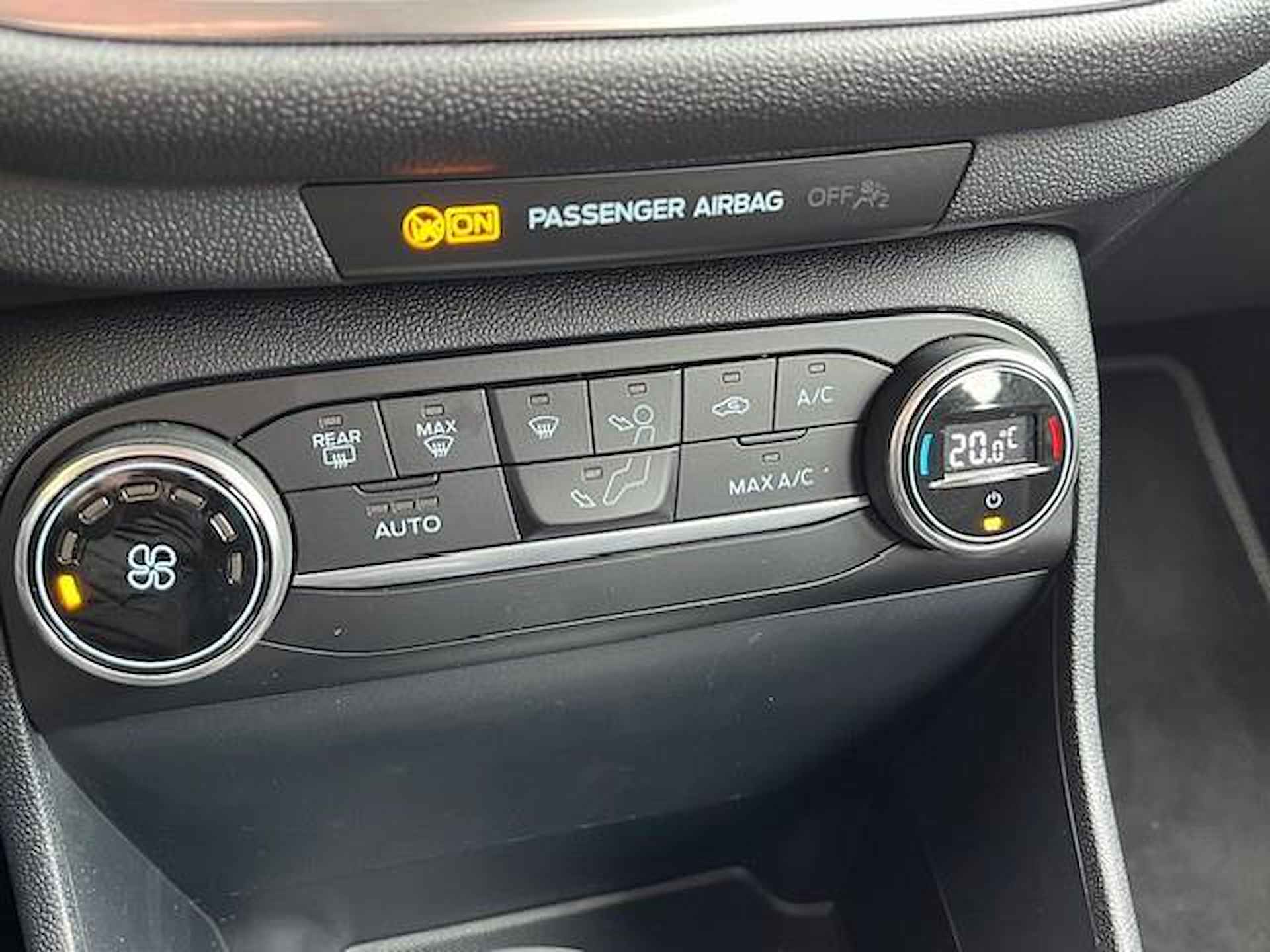 Ford Fiesta 1.0 EcoBoost Hybrid Titanium - 13/20