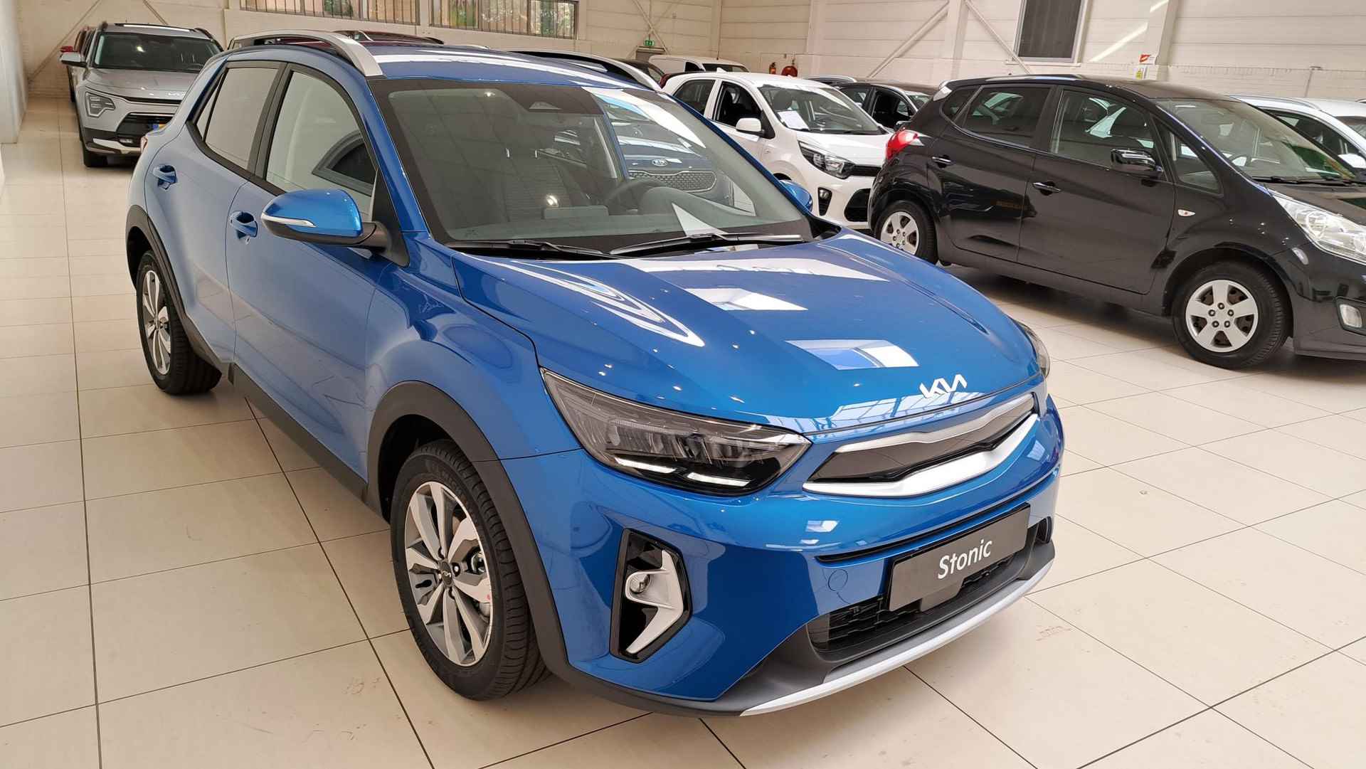 Kia Stonic 1.0 T-GDi MHEV DynamicPlusLine nu met 2.000,00 korting  privatelease v.a. 389,00 - 22/28