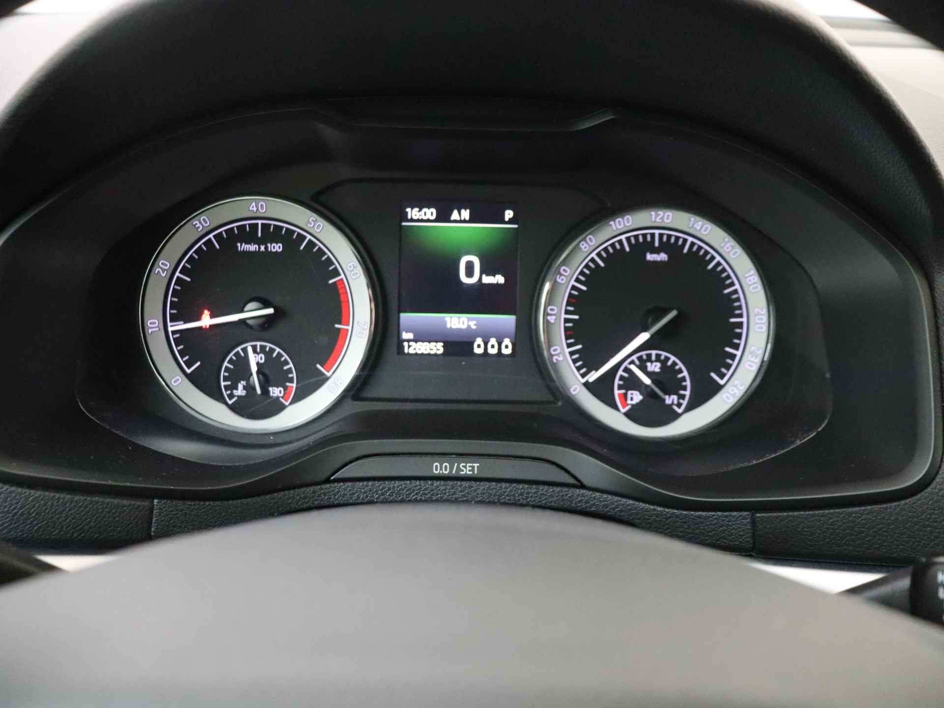 Škoda Karoq 1.0 TSI Style 116 pk Automaat | Navigatie | Climate Control - 8/34