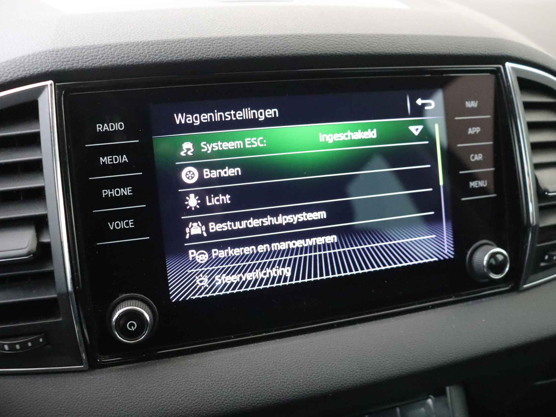 Škoda Karoq 1.0 TSI Style 116 pk Automaat | Navigatie | Climate Control - 19/34