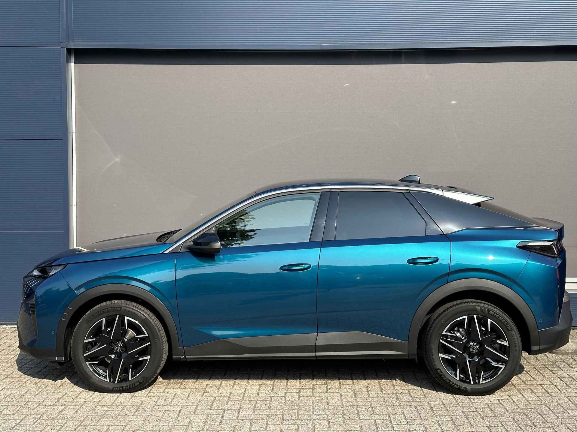 Peugeot 3008 1.2 Hybrid 136 Allure | Nieuwste Model 3008 | Automaat | Panorama Navigatie |  AGR Stoel | Stoelverwarming | Keyless Entry | Climate Control | LED Verlichting | 19 Inch Lichtmetalen Velgen | Cruise Control | Camera | Parkeersensoren | - 3/55