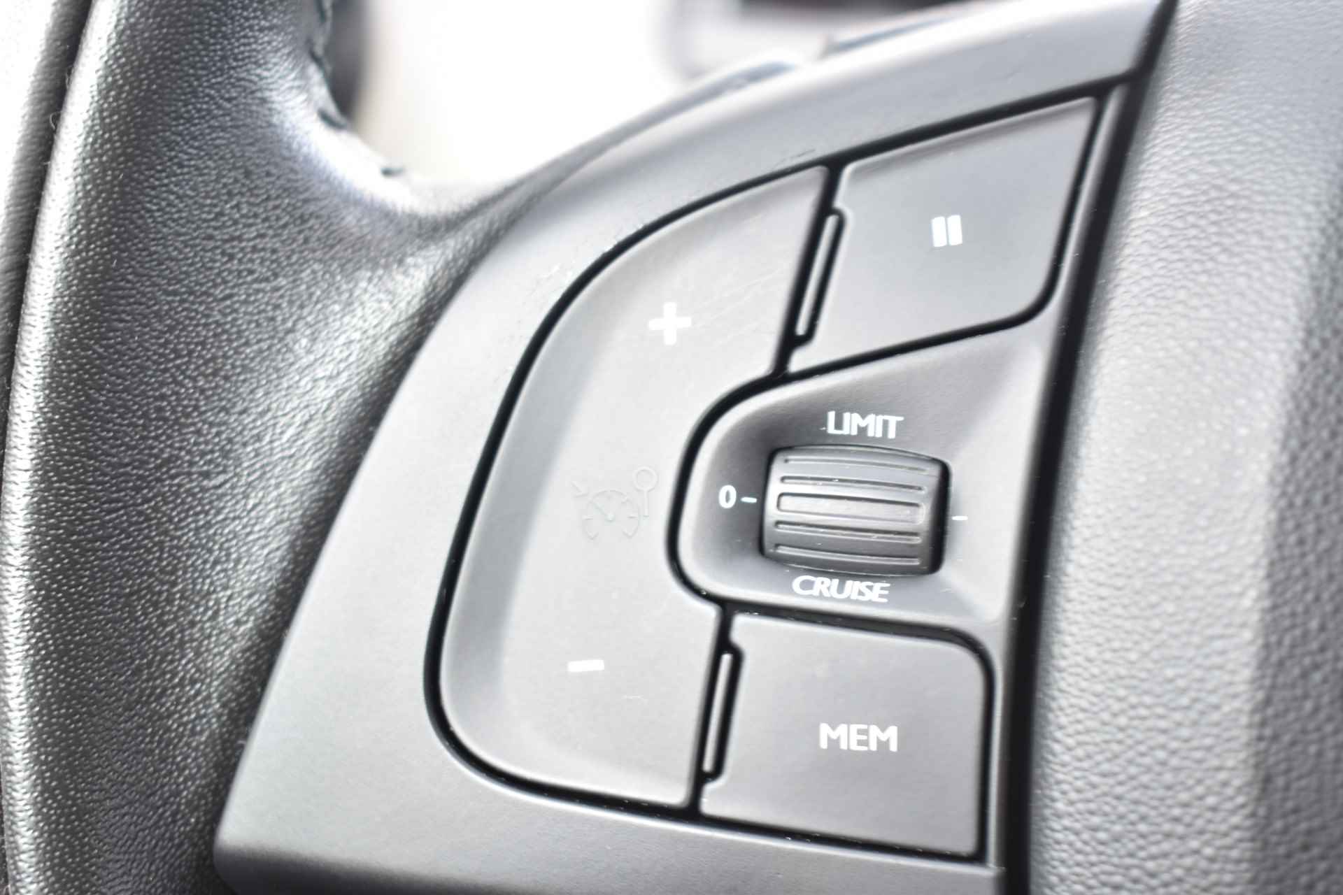 Citroën C4 Cactus PureTech 82 Shine | One Tone Navi | Airco | Sensoren V+A | Camera achter | - 16/23
