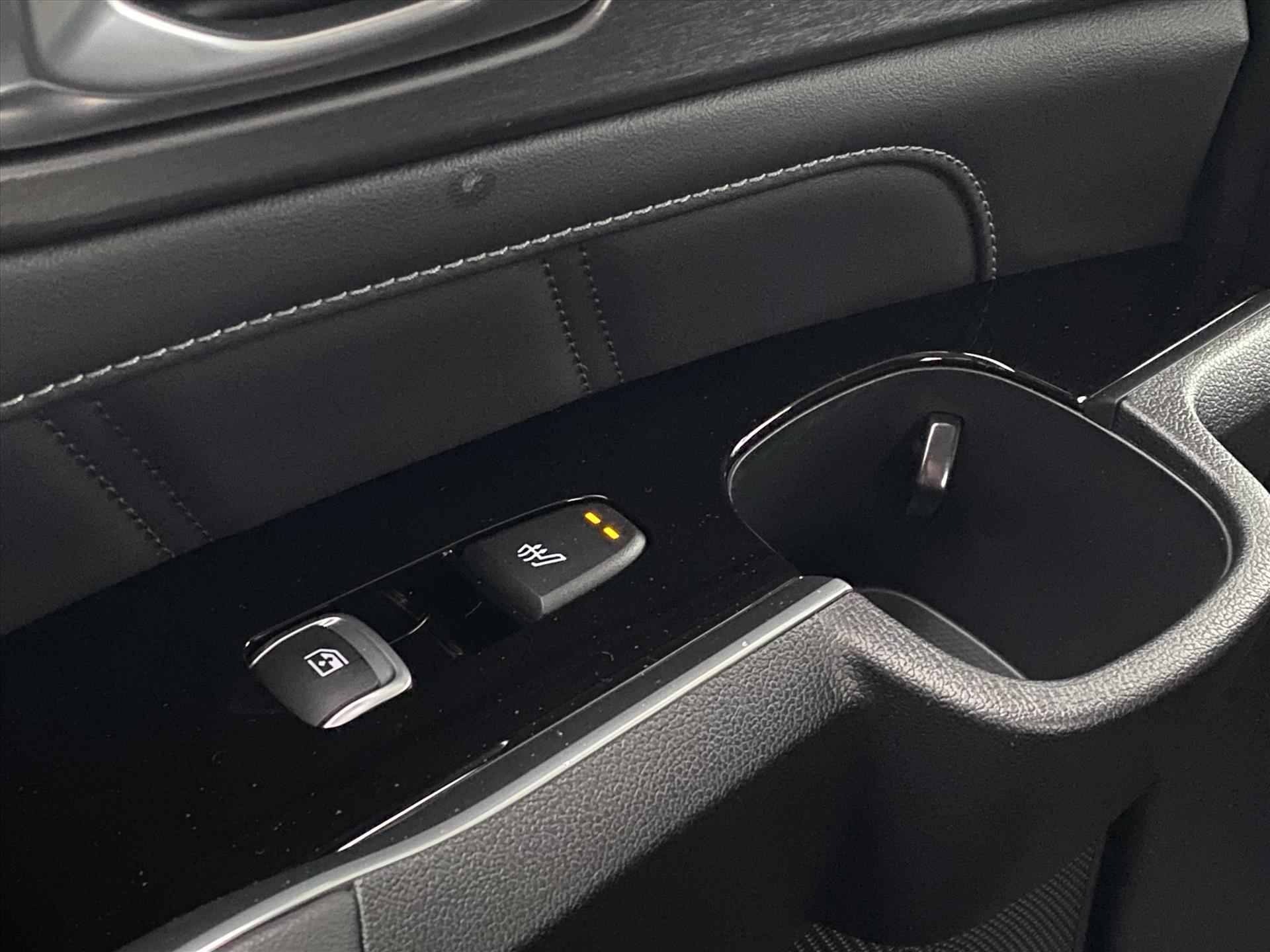 Kia Sorento 1.6 T-GDi 265pk Plug-in Hybrid 4WD Aut Edition | 360* Camera | Stoel verwarming & ventilatie | 7 zits | Leder | Rijklaar prijs! - 17/56
