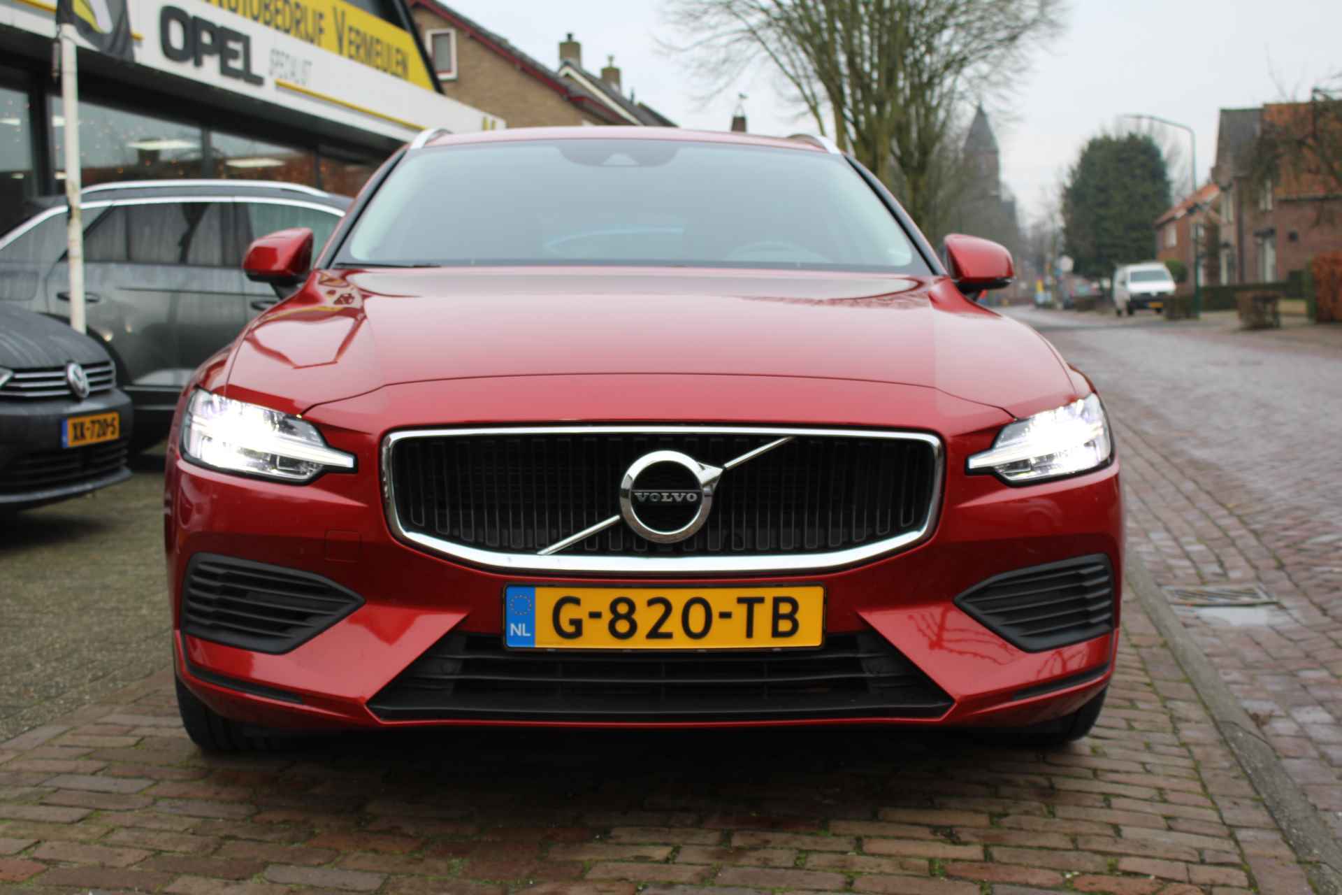 Volvo V60 T6 Twin Engine 340PK AWD Momentum Pro + 18"/ Navi / Clima/ Full-LED/ Trekhaak/ NL auto - 7/49