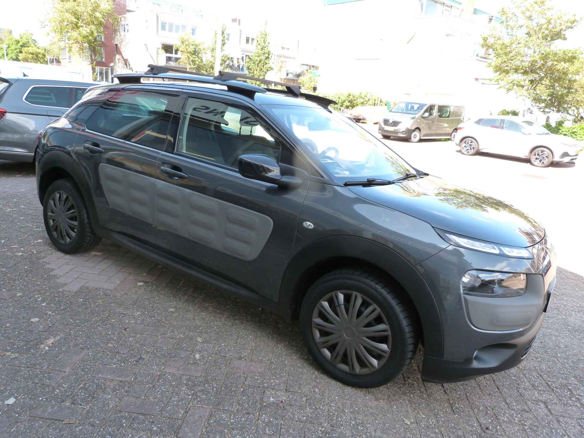 Citroën C4 Cactus 1.2 PureTech Feel - 4/16