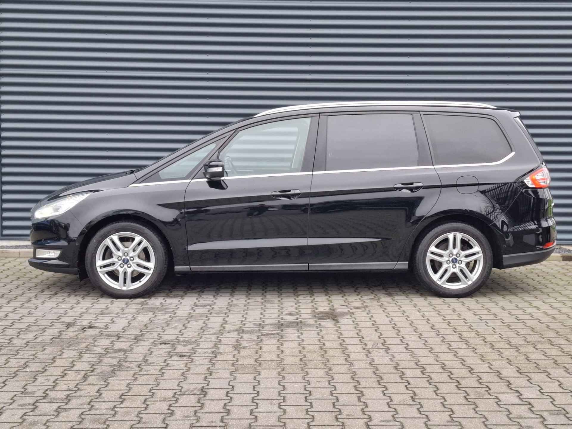 Ford Galaxy 1.5 Titanium 7 Persoons Dealer O.H. | Navigatie | Apple Carplay | Camera | Cruise Control | Stoelverwarming | DAB | L.M. 18" | - 3/16