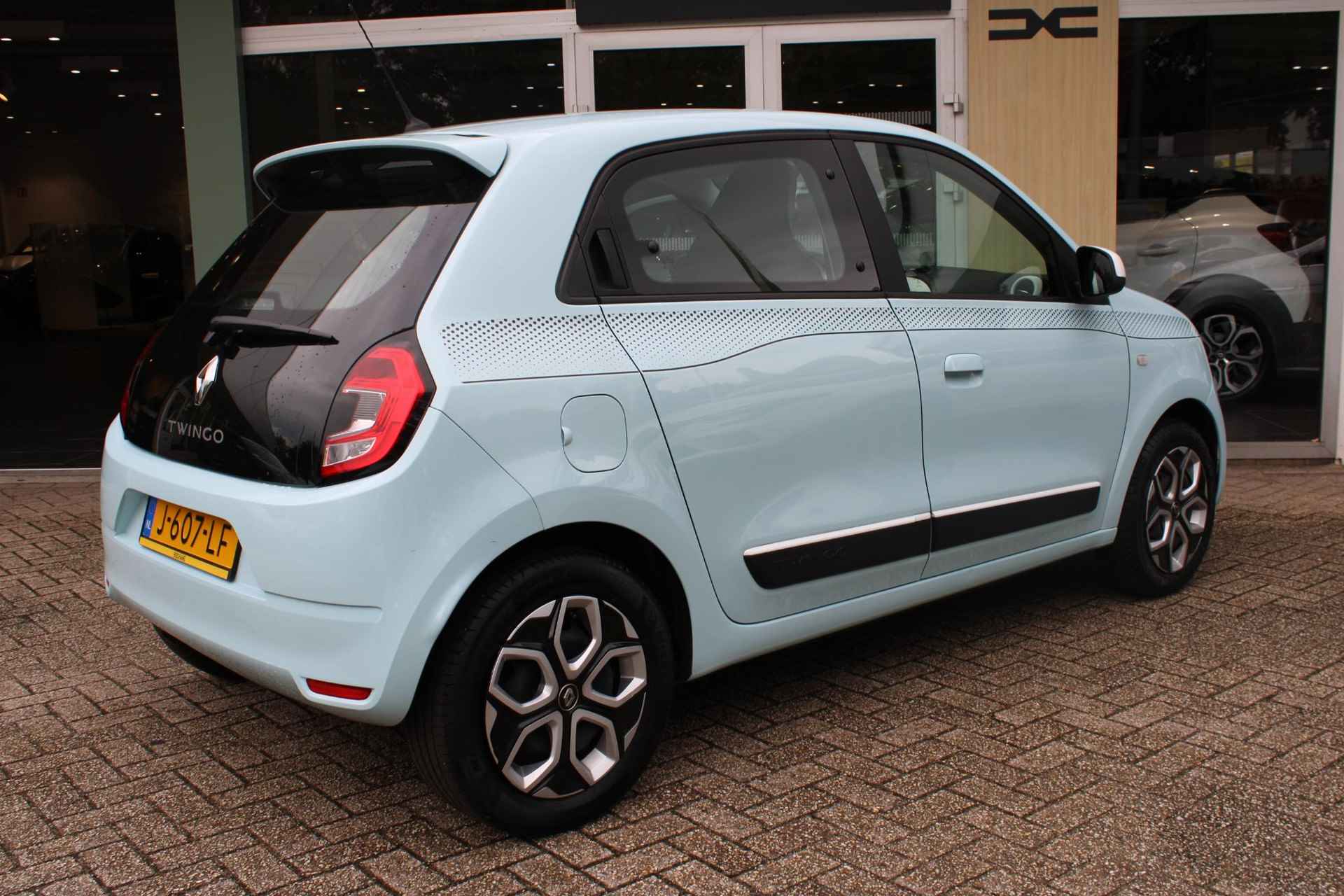 Renault Twingo 1.0 SCe 75 Collection | AIRCO | CRUISE CONTROL | BESTUURDERS STOEL IN HOOGTE VERST. | - 20/22