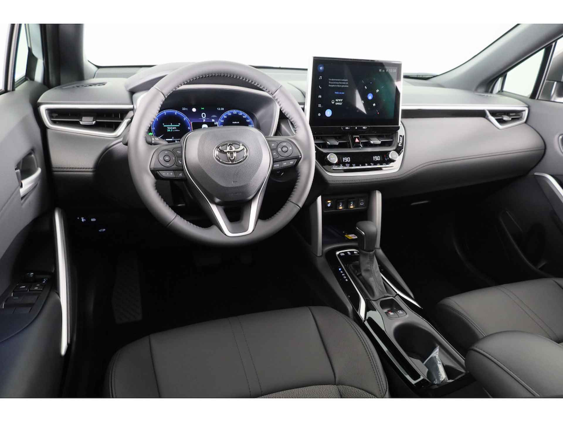 Toyota Corolla Cross Hybrid 140 Business Plus *DEMO* - 5/27