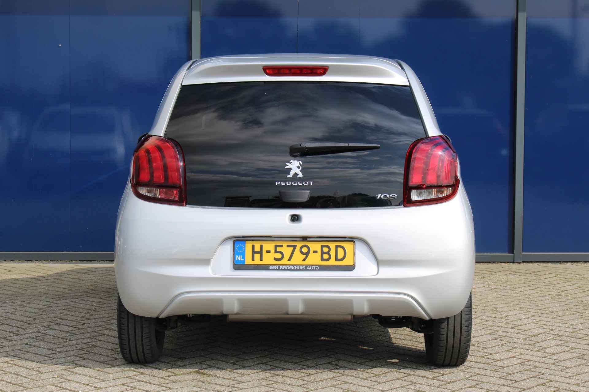 Peugeot 108 1.0 e-VTi Allure | Climate C. | Camera | Carplay | Privacy Glass | 15" LMV | - 11/32