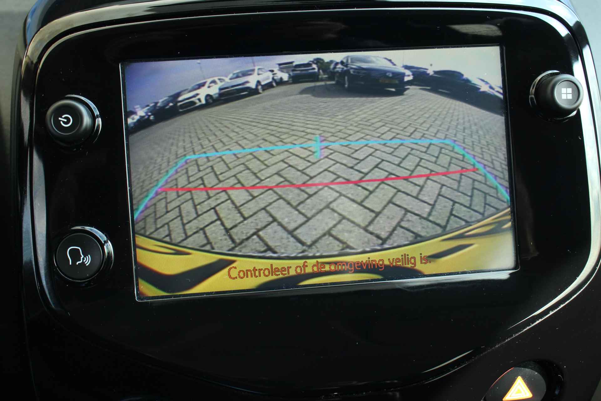 Peugeot 108 1.0 e-VTi Allure | Climate C. | Camera | Carplay | Privacy Glass | 15" LMV | - 7/32