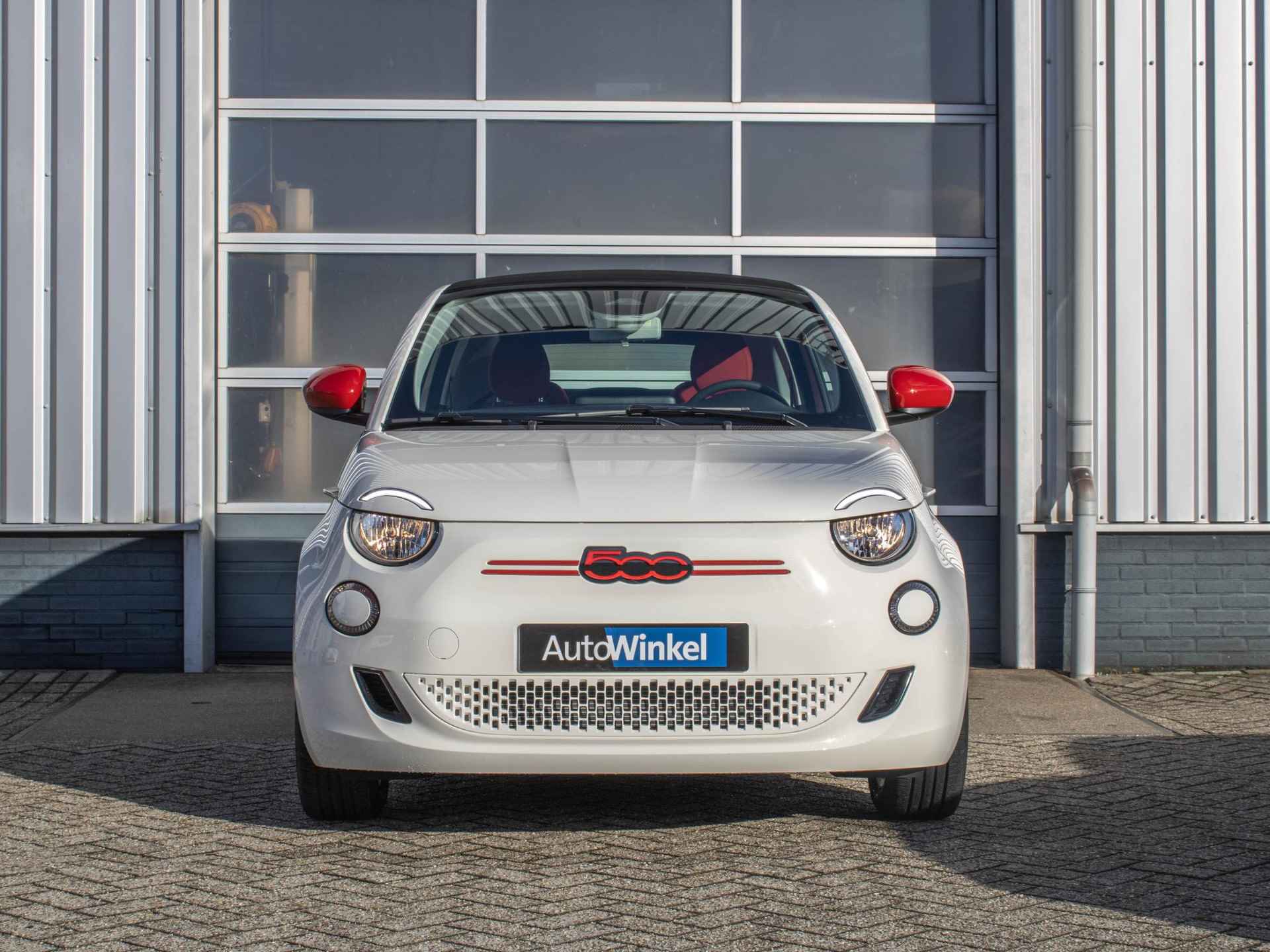 Fiat 500e RED Cabrio 42 kWh | Uit voorraad leverbaar ! | CarPlay | PDC | € 2.000,- Subsidie - 8/26