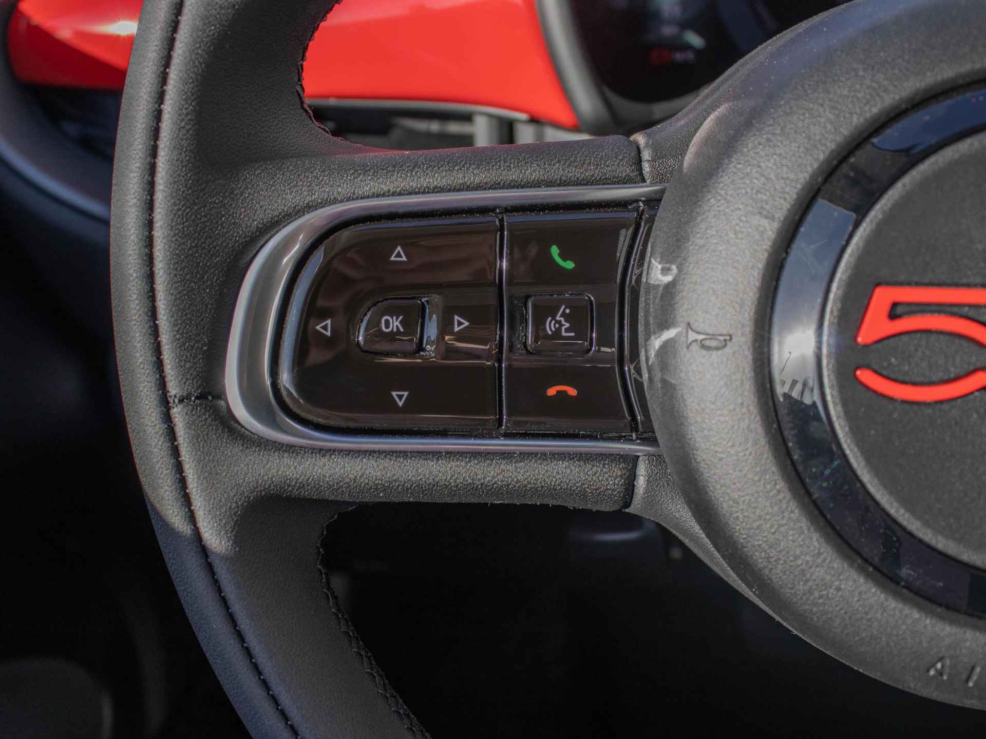 Fiat 500e RED Cabrio 42 kWh | Uit voorraad leverbaar ! | CarPlay | PDC | € 2.000,- Subsidie - 16/26