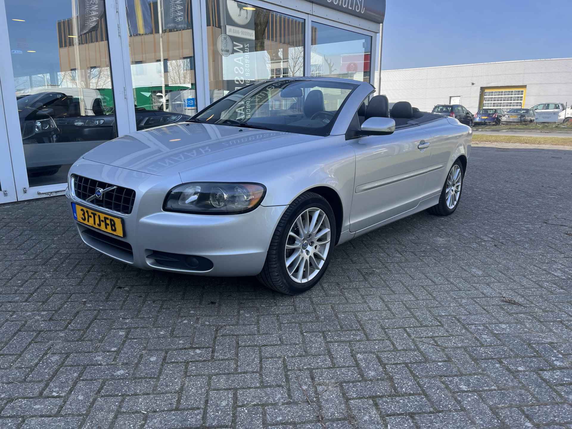 Volvo C70 Convertible 2.4i Momentum - 9/27