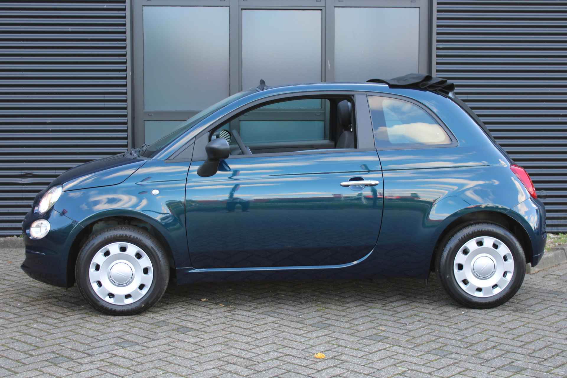 Fiat 500C 1.0 Hybrid Urban / Cabrio / Bluetooth / Airco / DAB / '' vraag een vrijblijvende offerte aan '' - 3/22