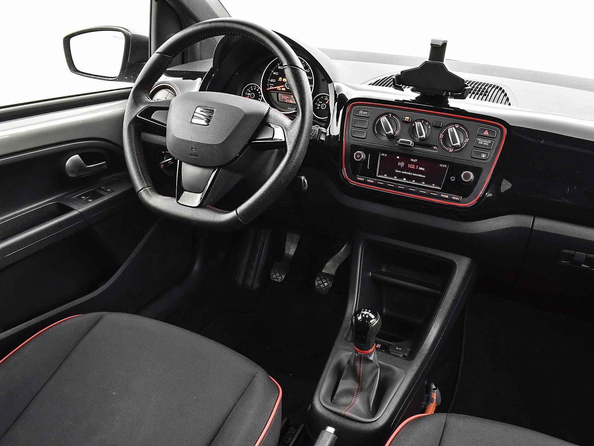 SEAT Mii 1.0 60pk FR | Cruise Control | P-Sensoren | 16"Velgen | Airco | Sportstuur | Bluetooth | 12 maanden BOVAG Garantie - 16/31
