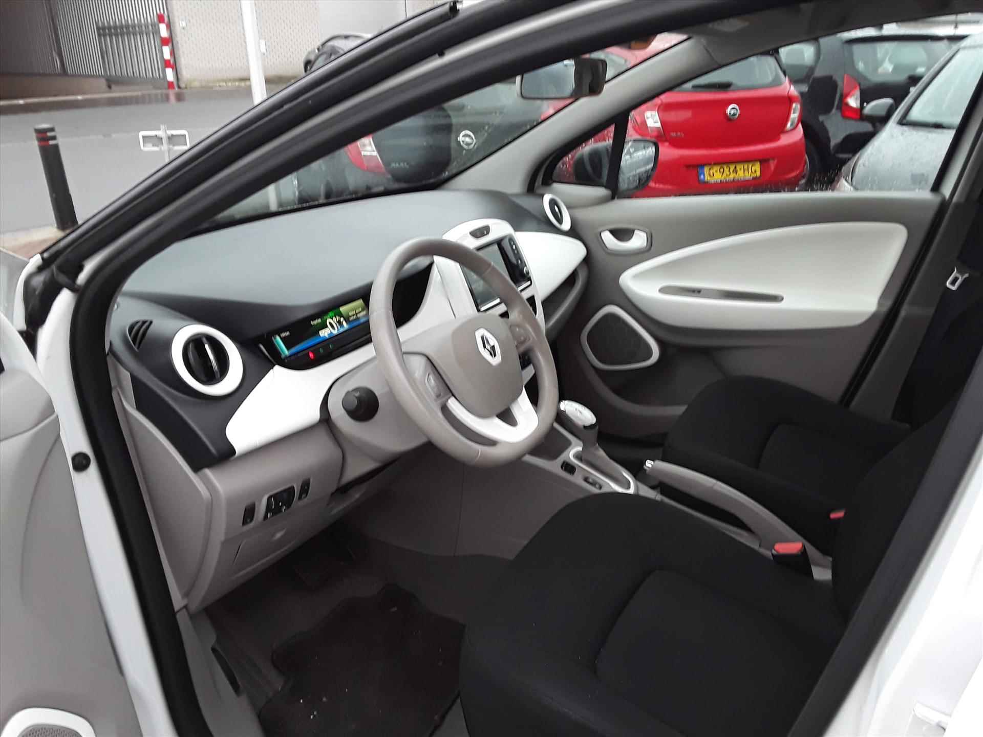 Renault Zoe R90 92pk Life Koop Accu ! - 8/31