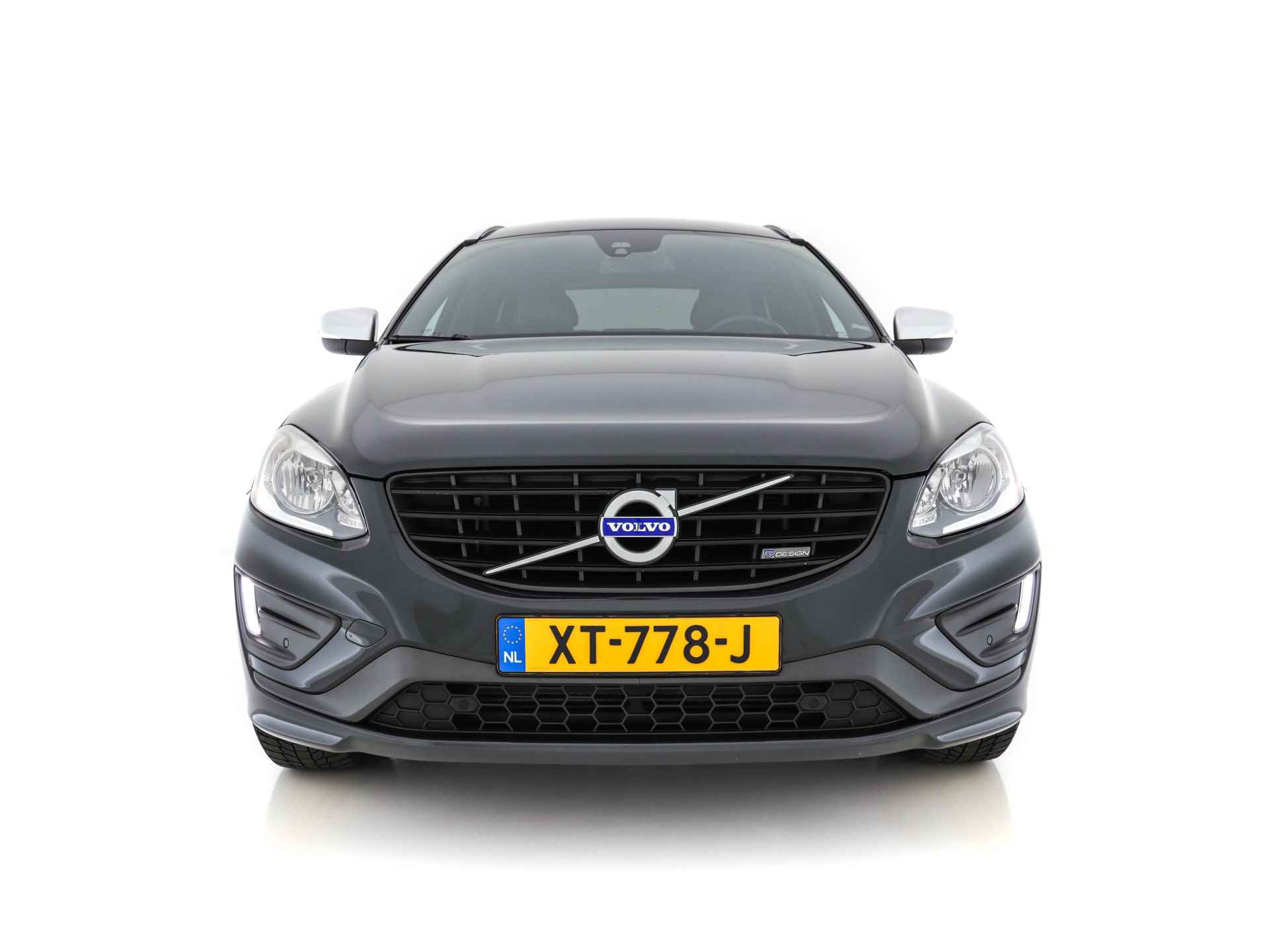 Volvo XC60 2.0 D4 FWD R-Design Business Pack Connect Aut. *NAVI-FULLMAP | LEDER-ALCANTARA | ECC | PDC | CRUISE* - 2/31